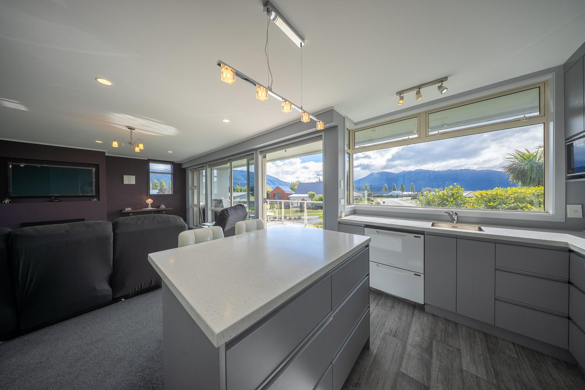 80 Bligh Street, Te Anau