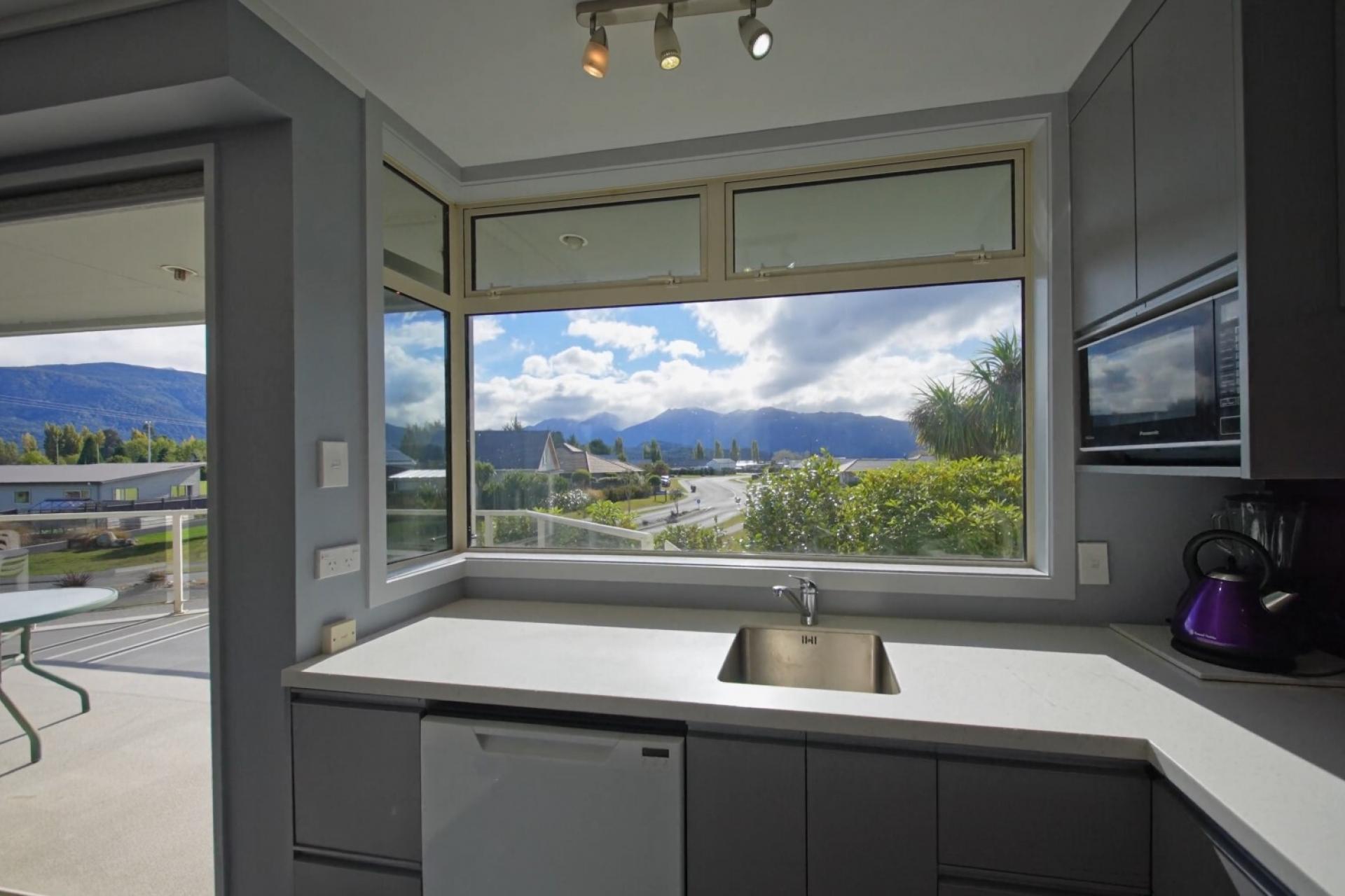 80 Bligh Street, Te Anau