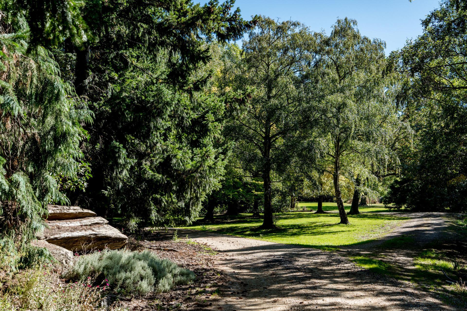 860 Gladbrook Road, Middlemarch