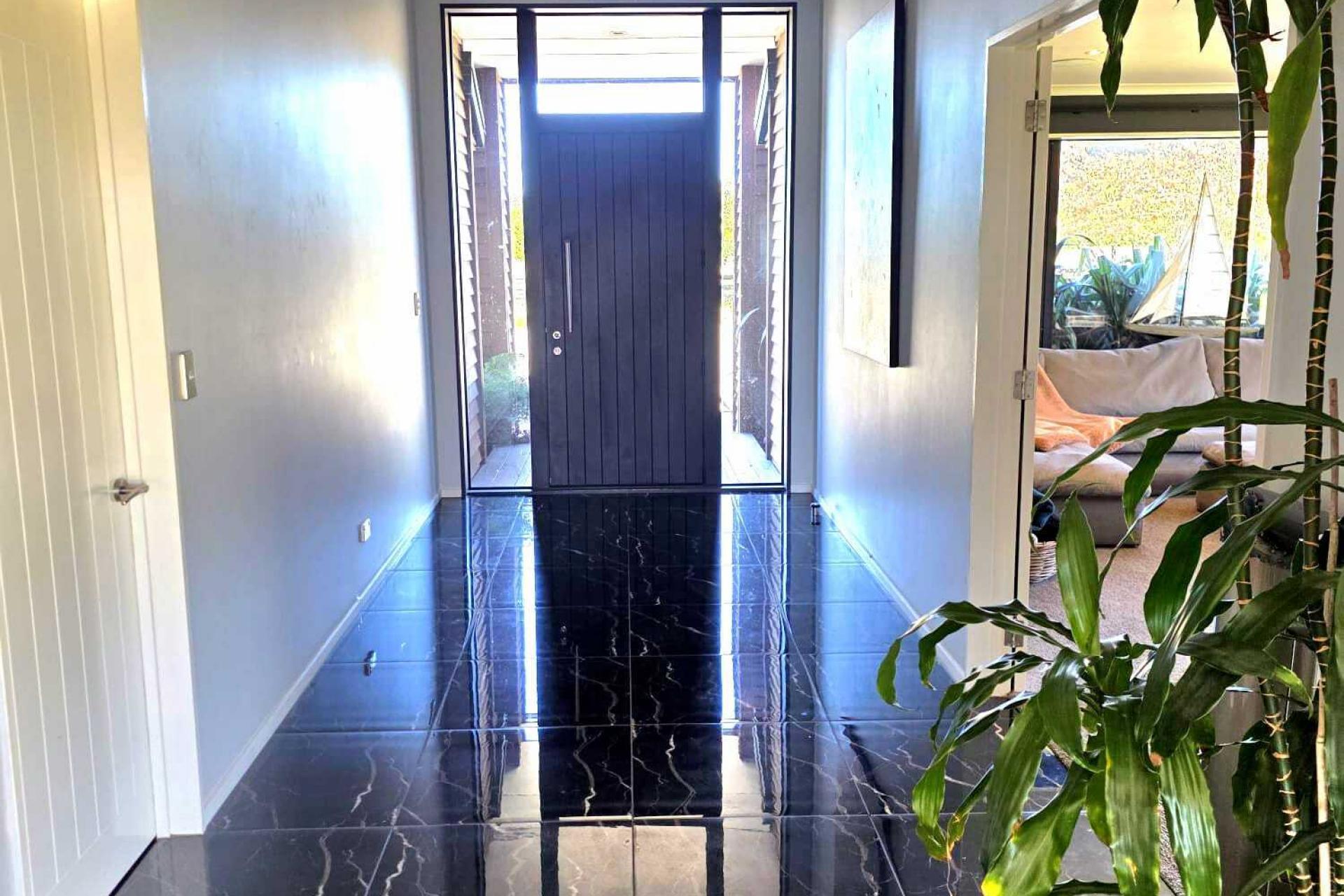 1227 Oxford Road, Cust