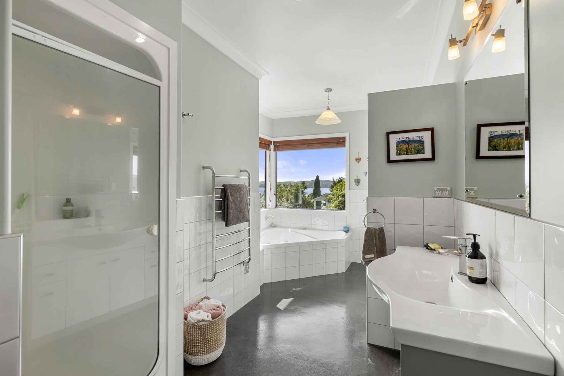 106P Greenslade Road, Raglan