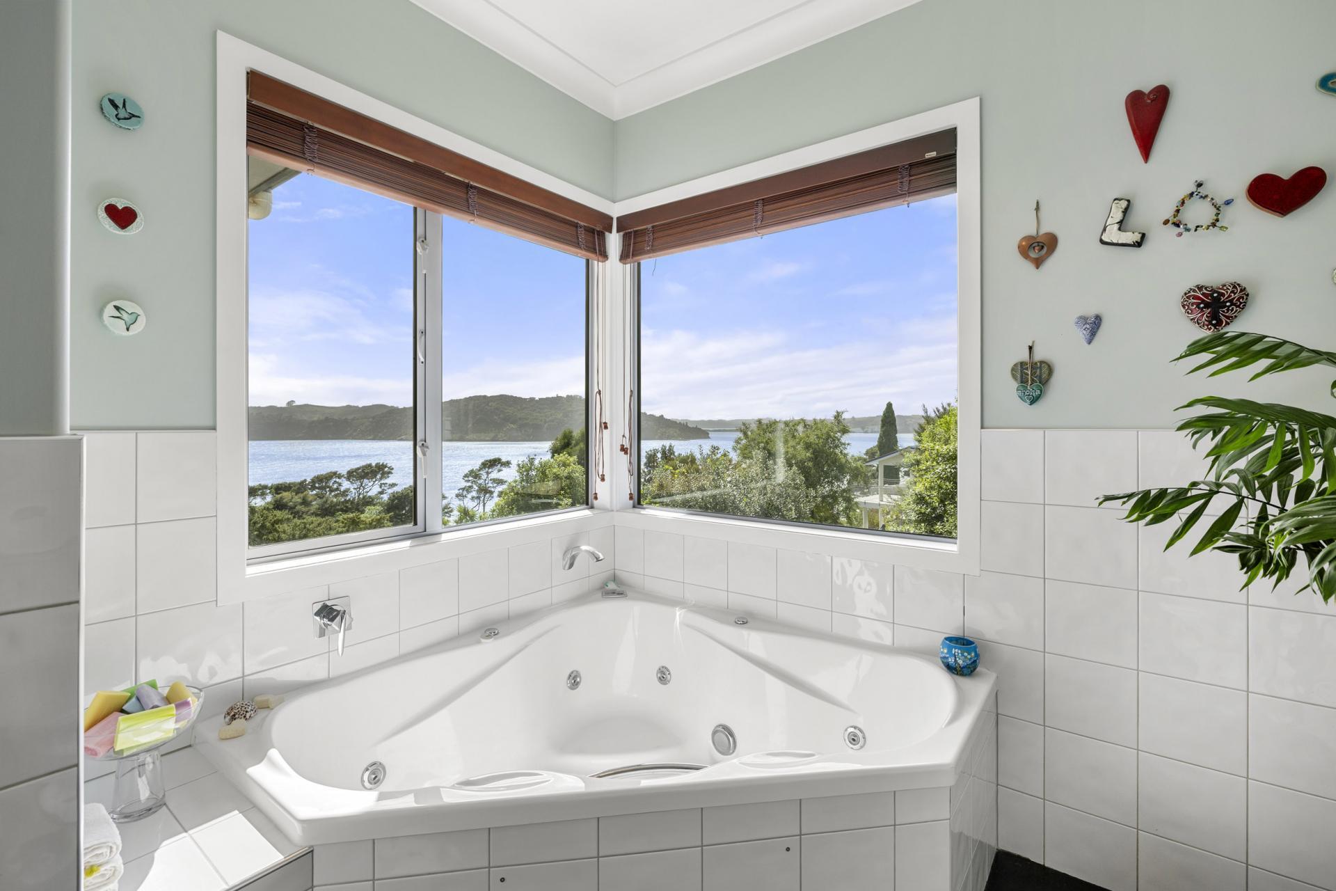 106P Greenslade Road, Raglan