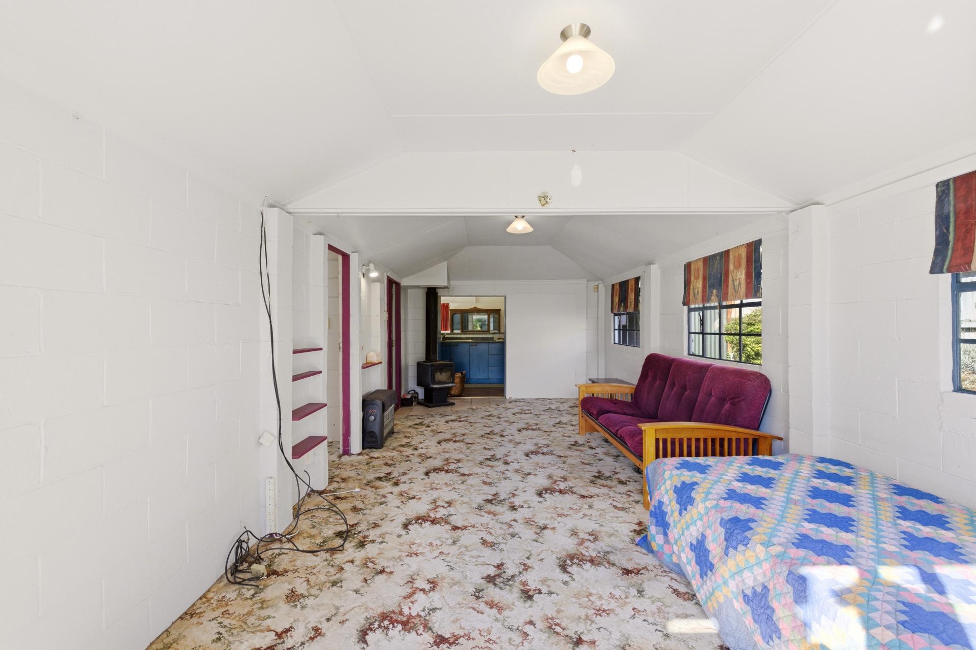 20 Queens Avenue, Waikuku Beach