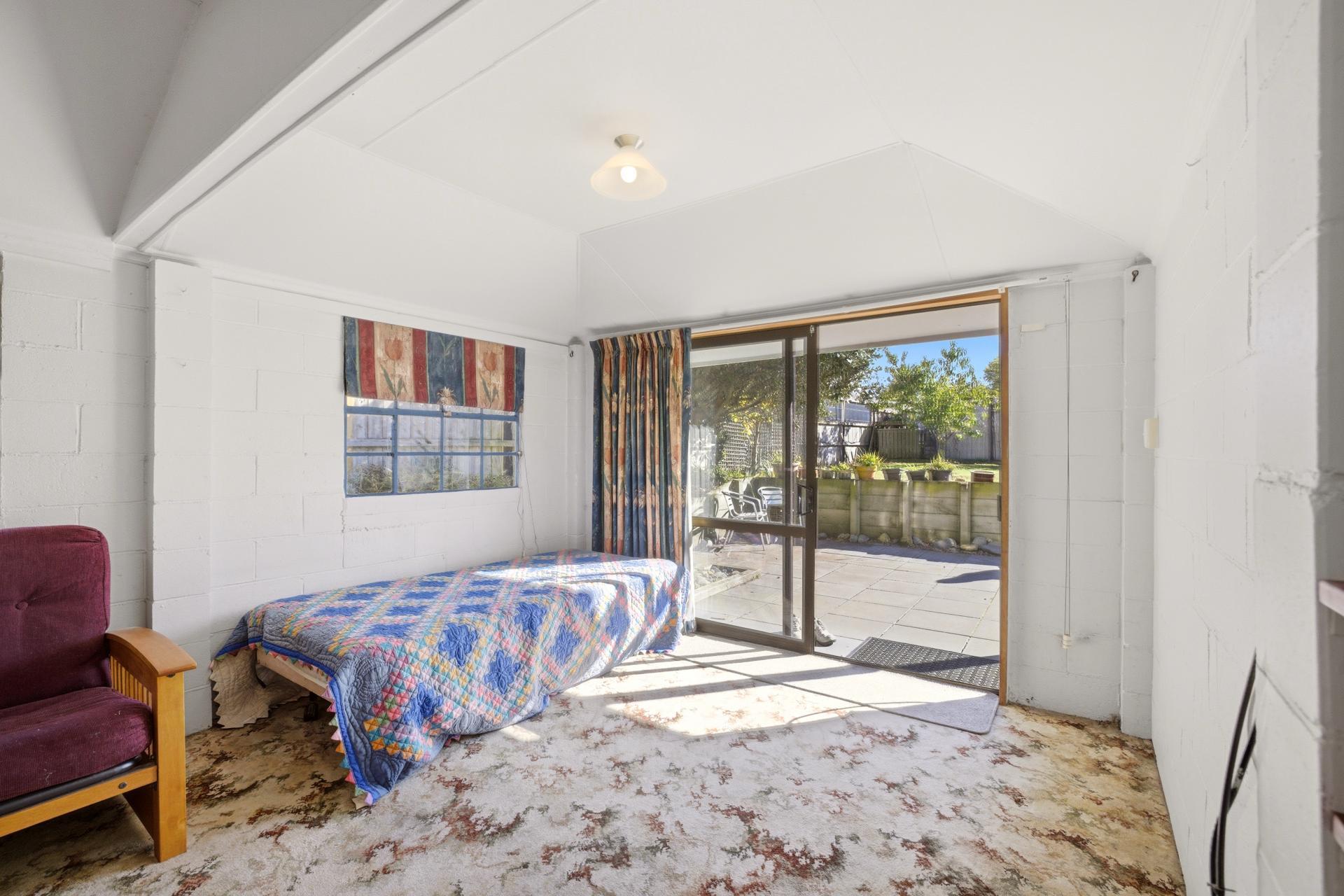 20 Queens Avenue, Waikuku Beach