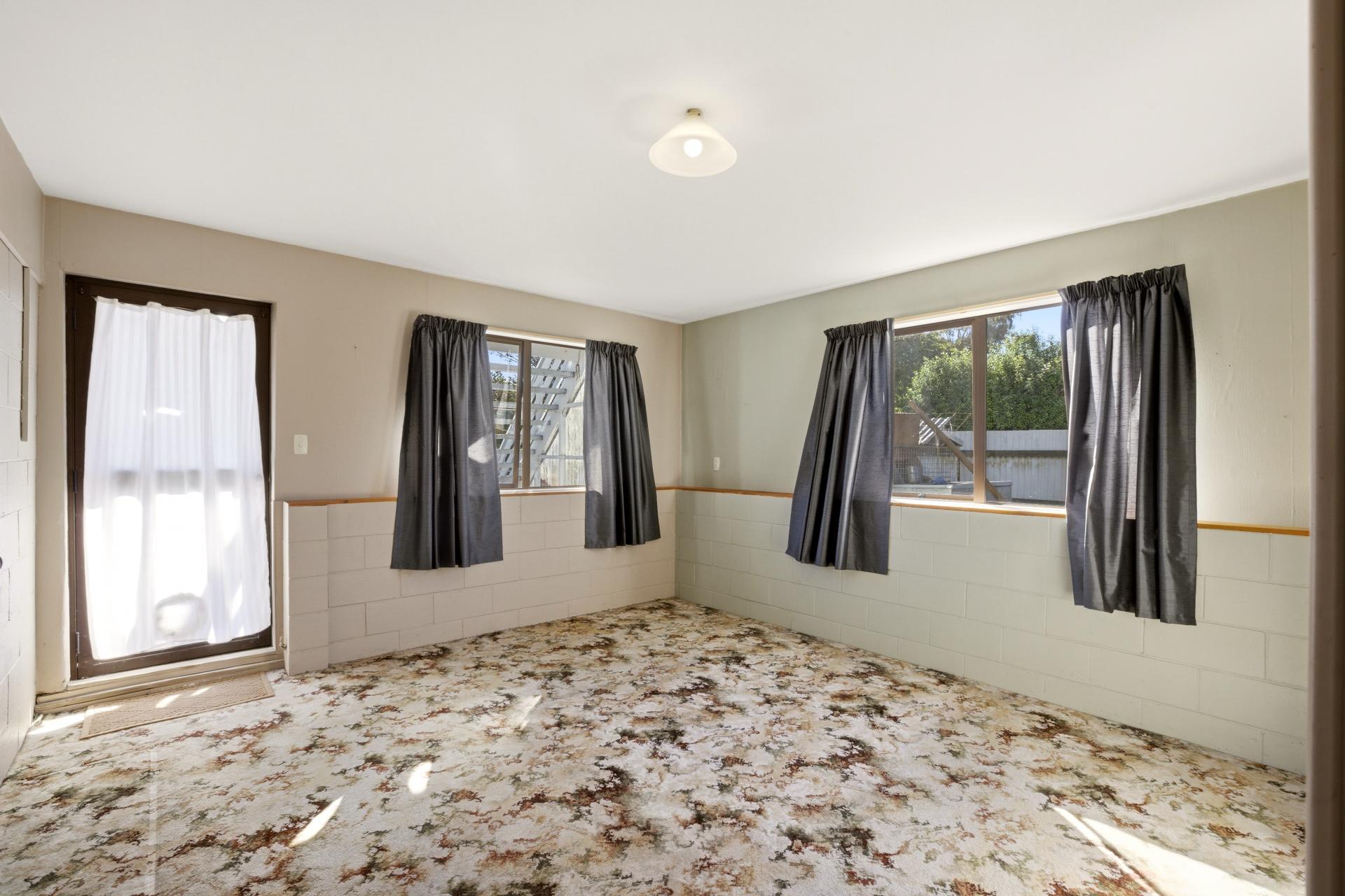 20 Queens Avenue, Waikuku Beach