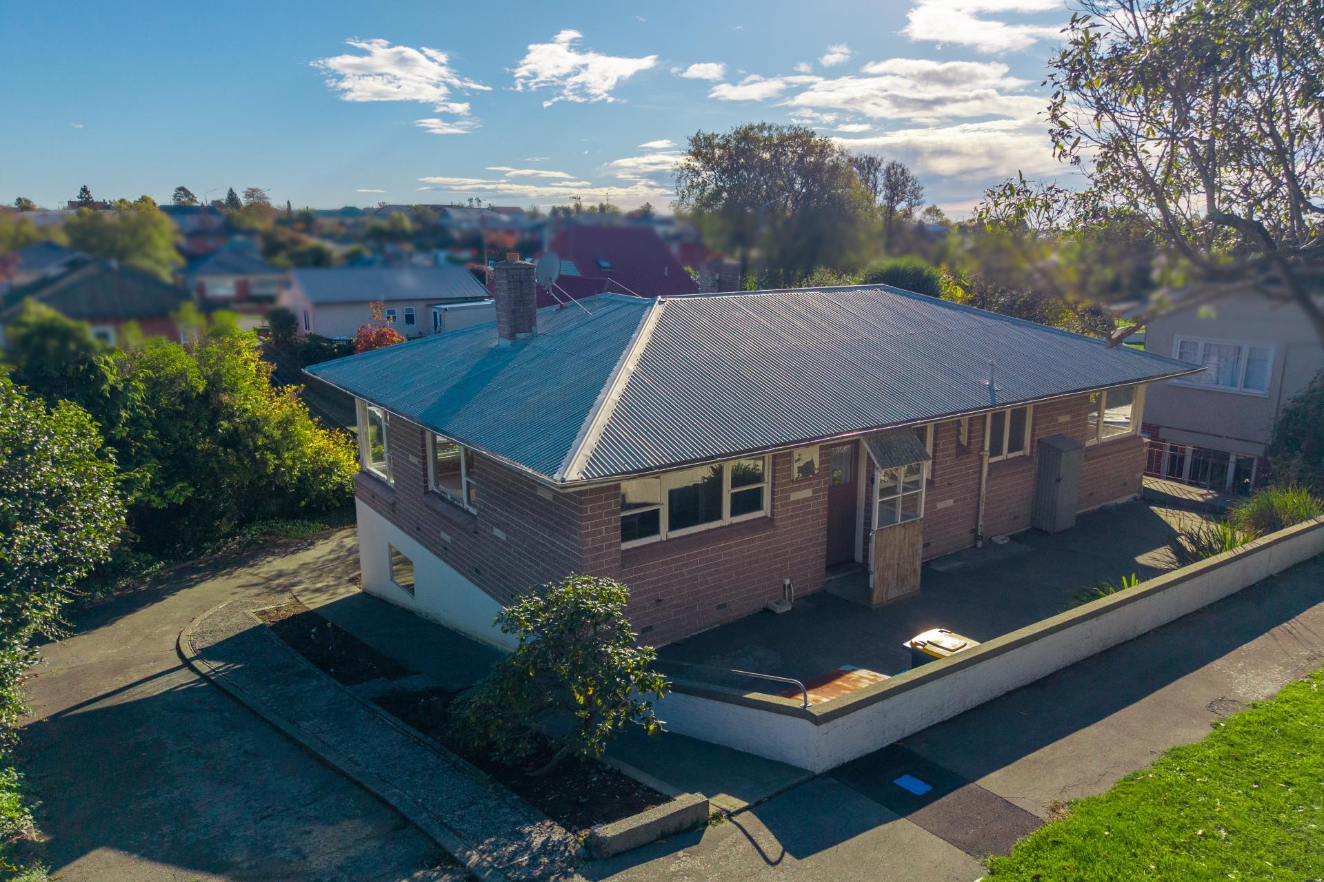 3 Hertnon Street, West End