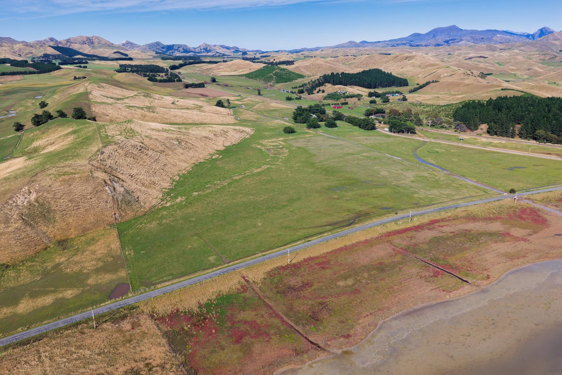 Corner Marfells Beach and Clifford Roads, Lake Grassmere