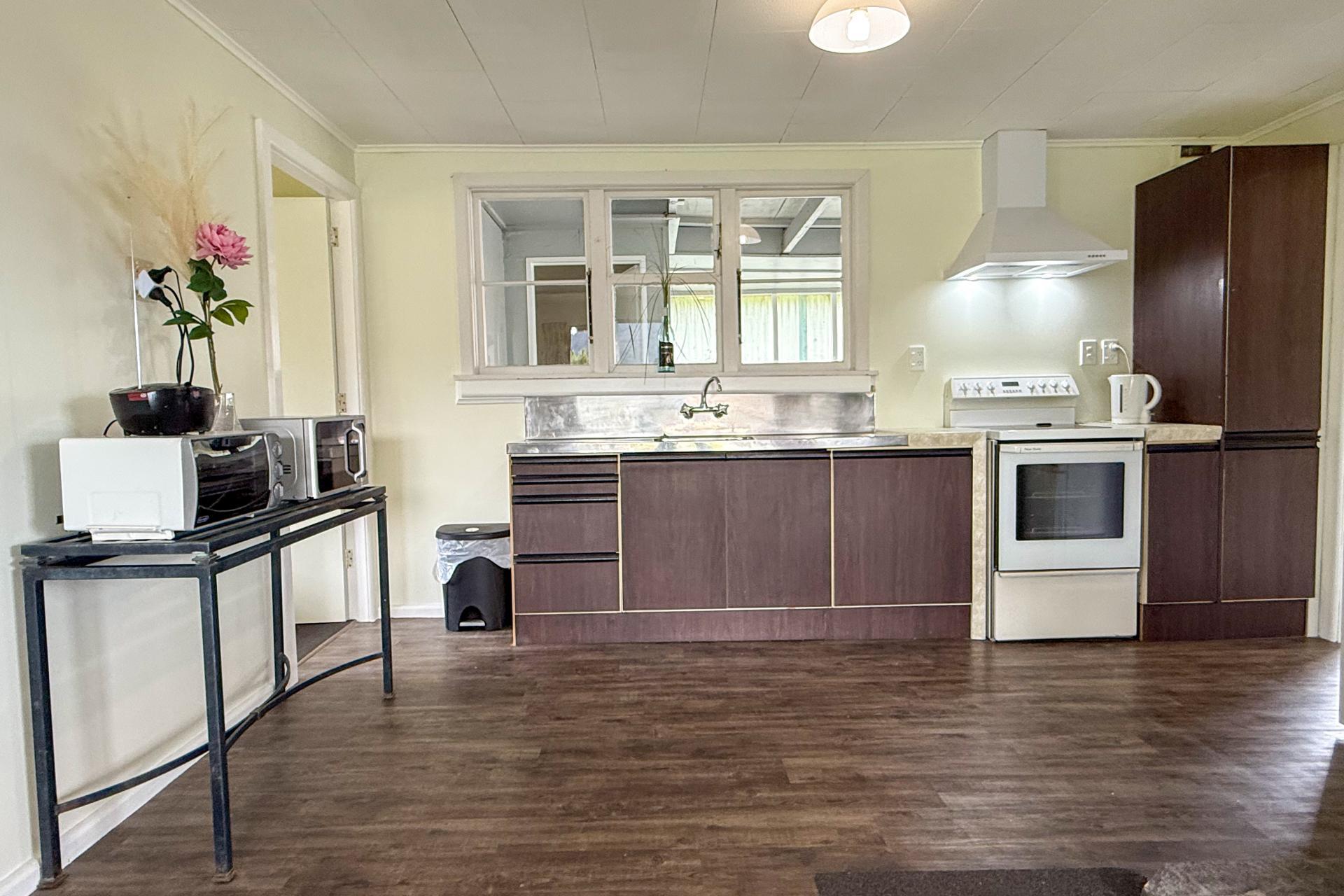 13 Main Road, Fox Glacier