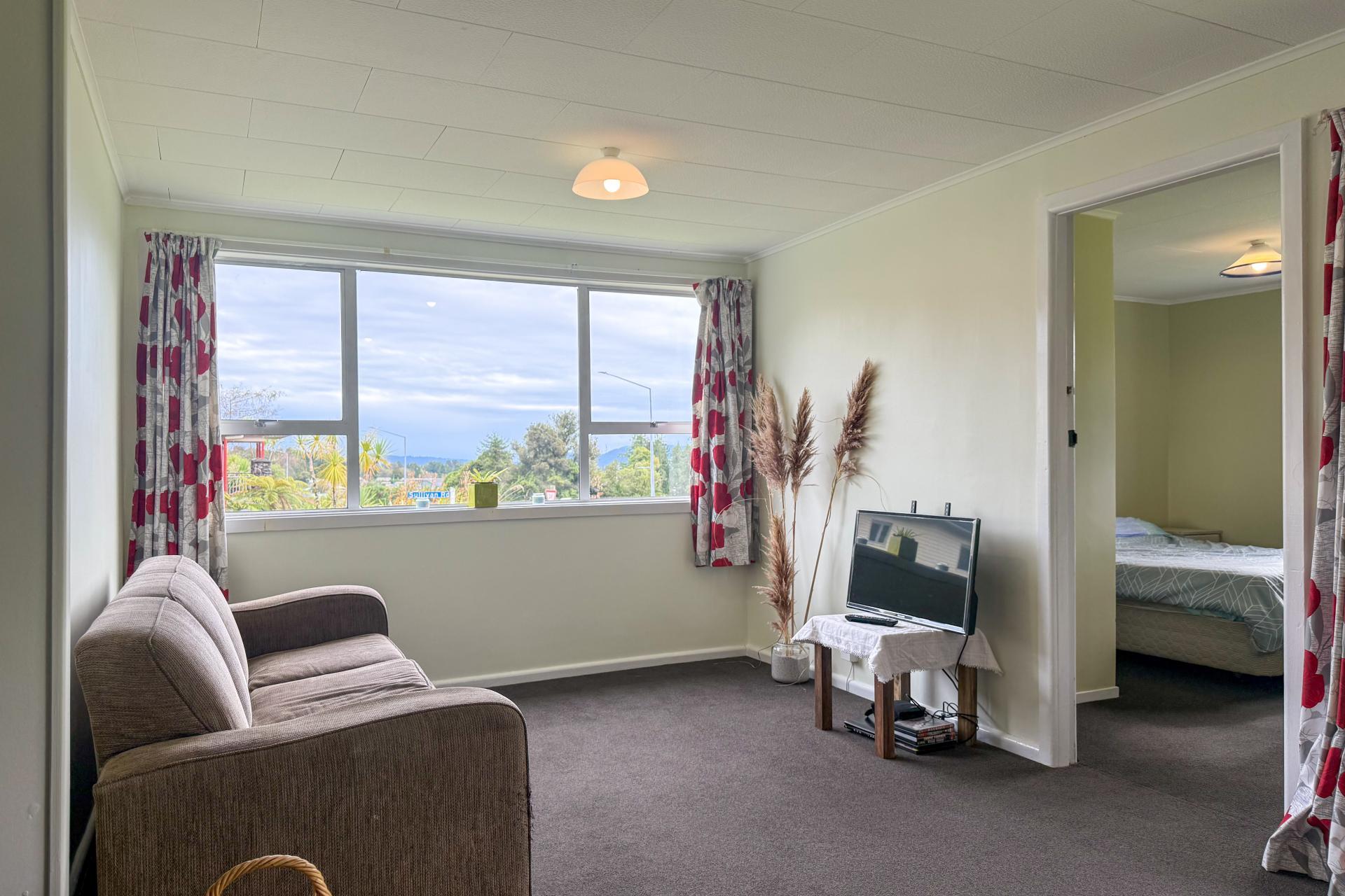 13 Main Road, Fox Glacier