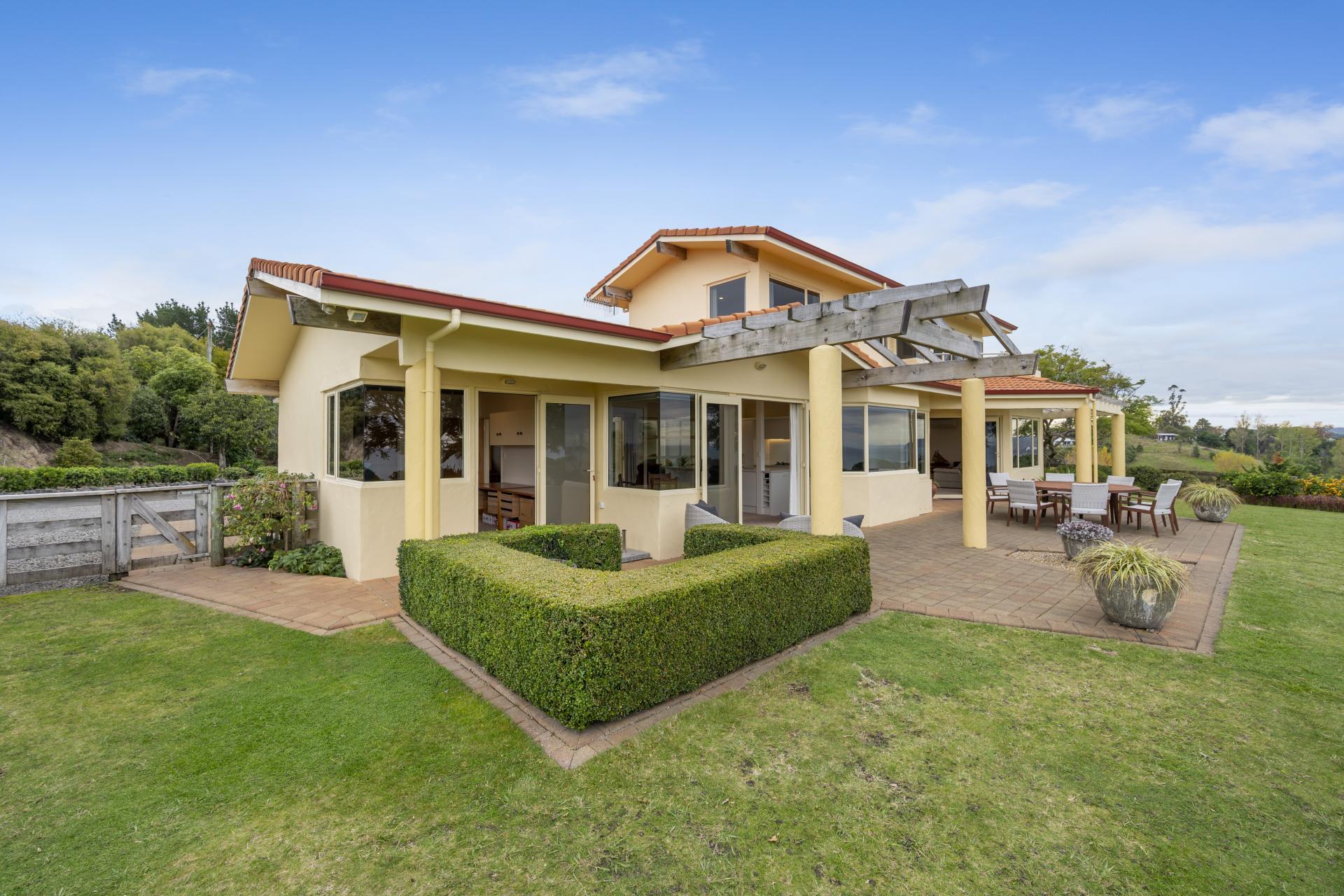 11 Kaimata Road, Bay View