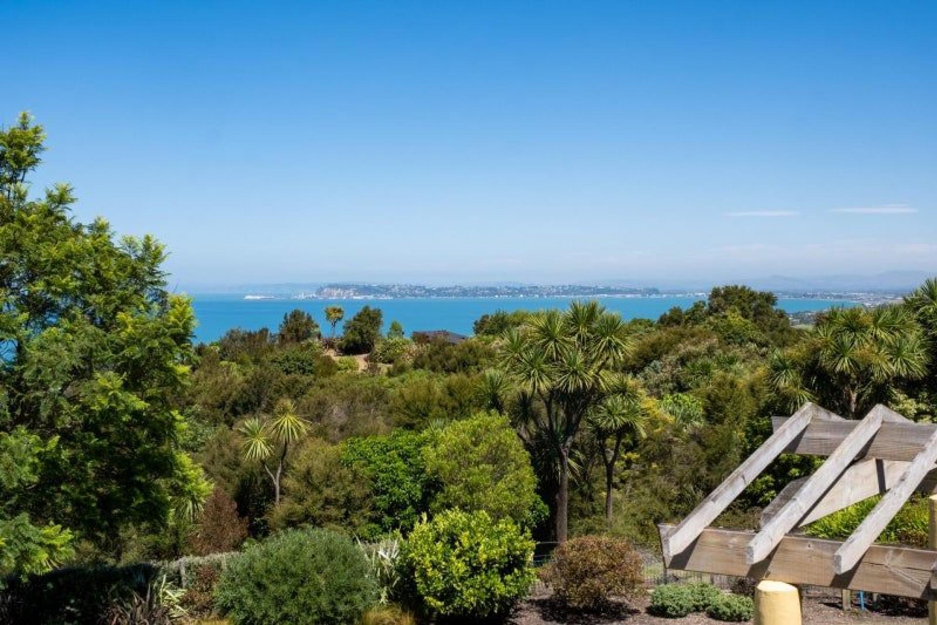 11 Kaimata Road, Bay View