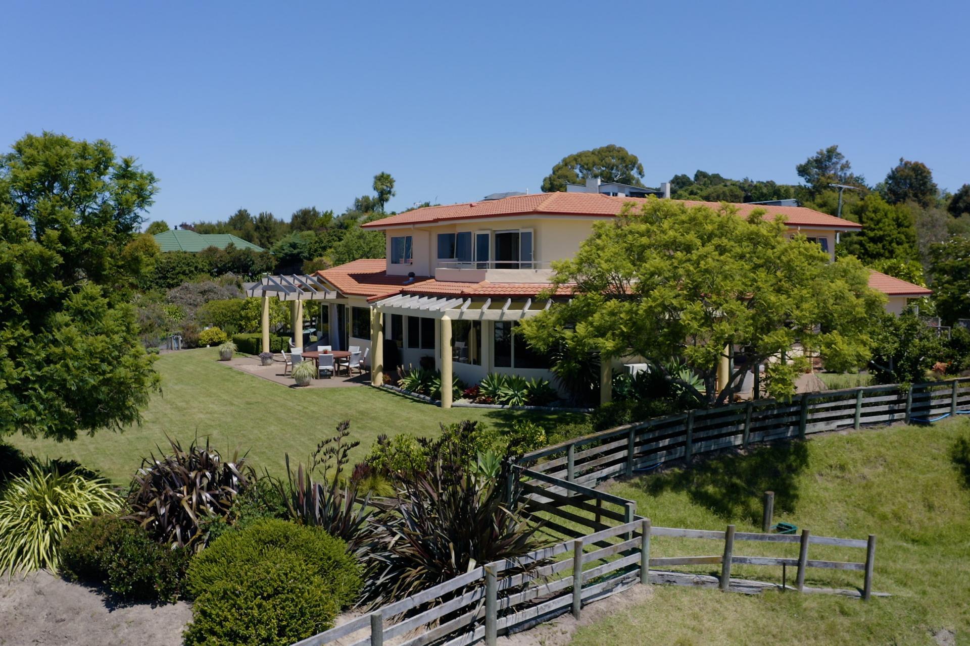 11 Kaimata Road, Bay View