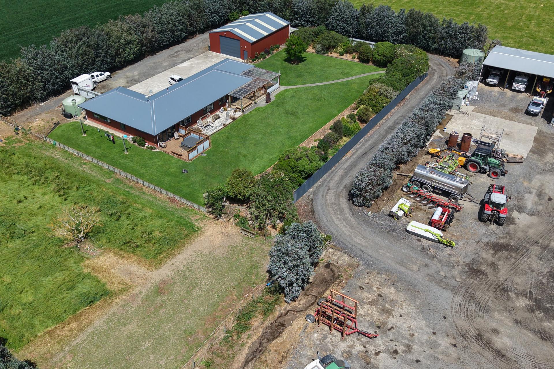 185 Centre Road, Momona