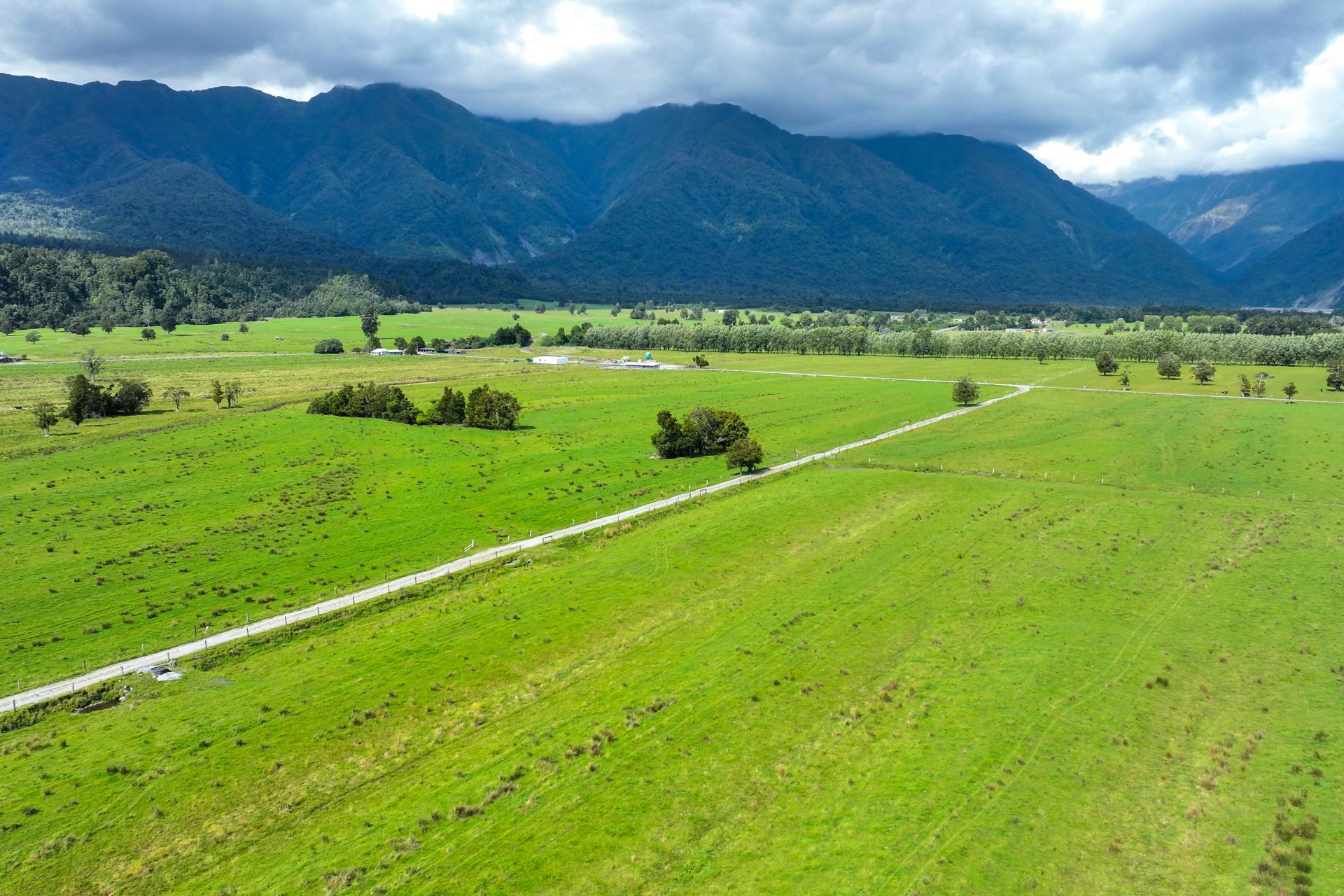 217 Poerua Valley Road, Harihari