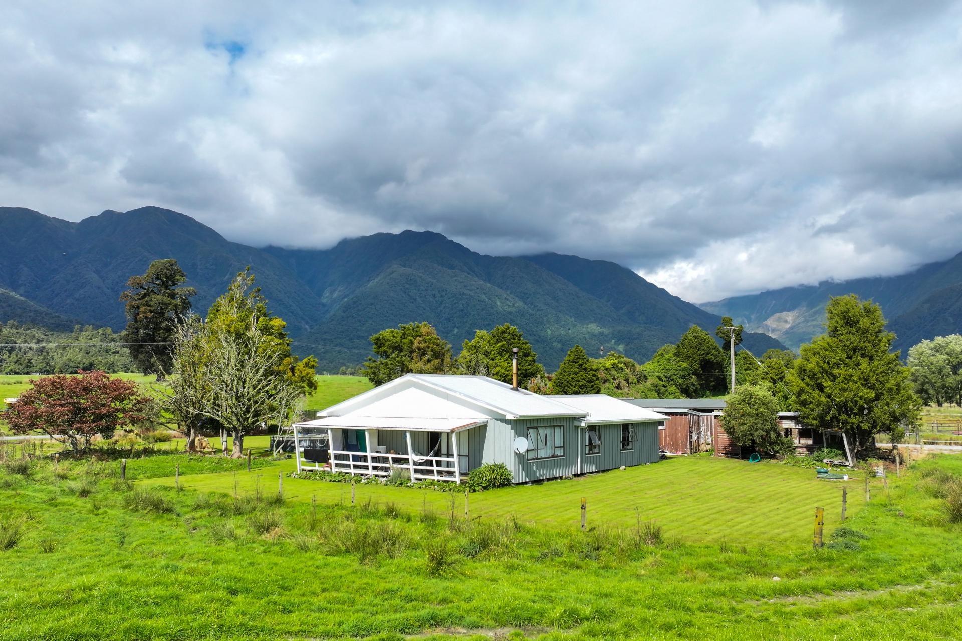 217 Poerua Valley Road, Harihari