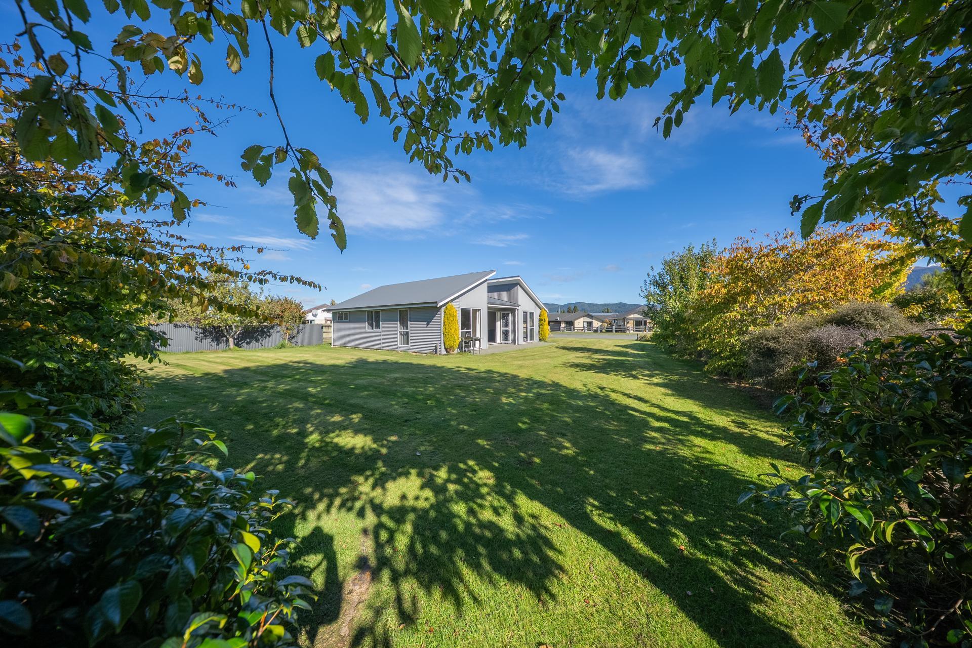 25 Pop Andrew Drive, Te Anau
