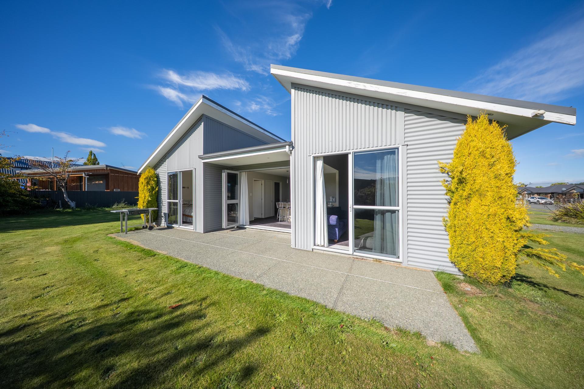 25 Pop Andrew Drive, Te Anau