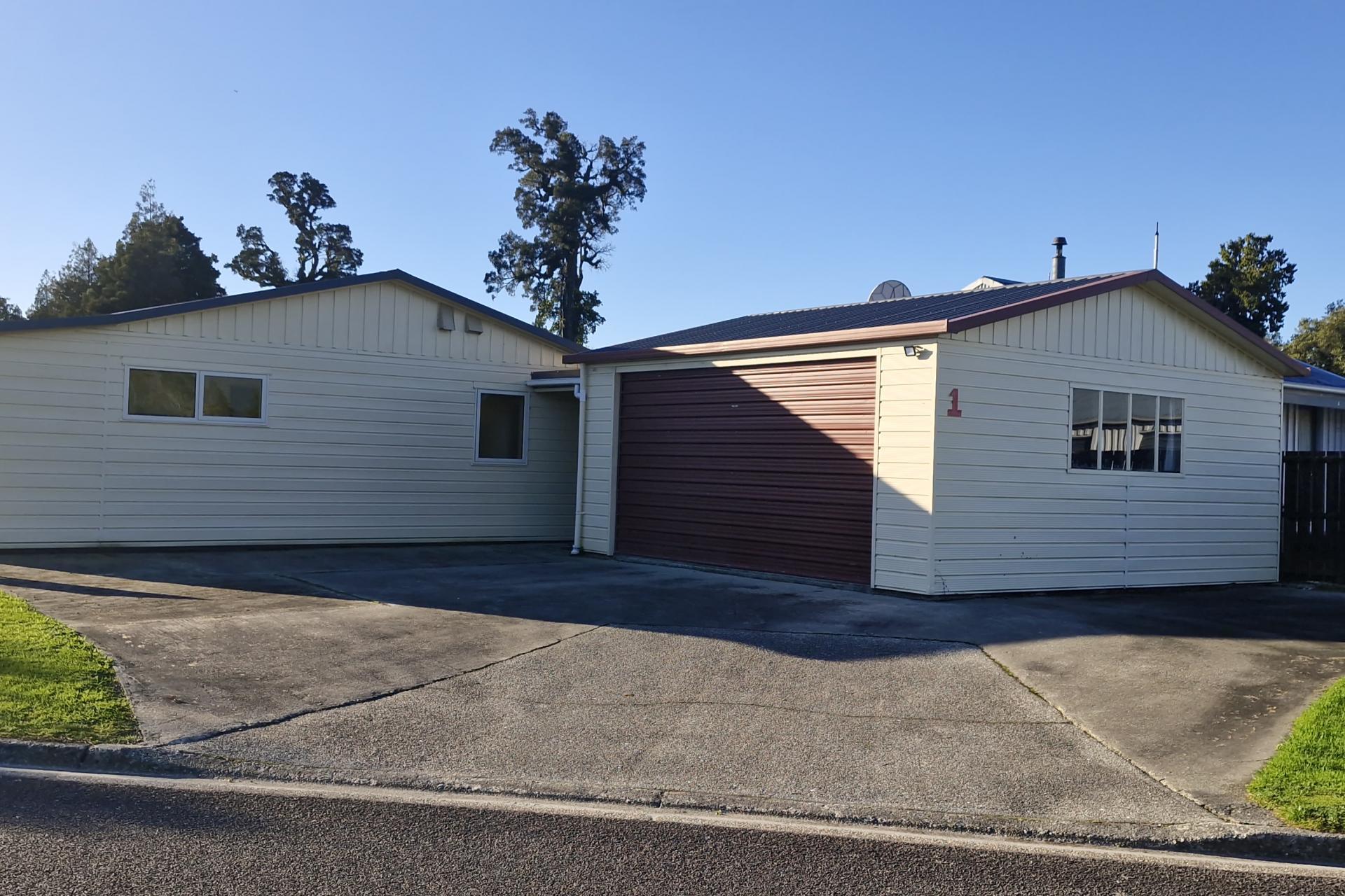 1 Nyhon Place, Haast