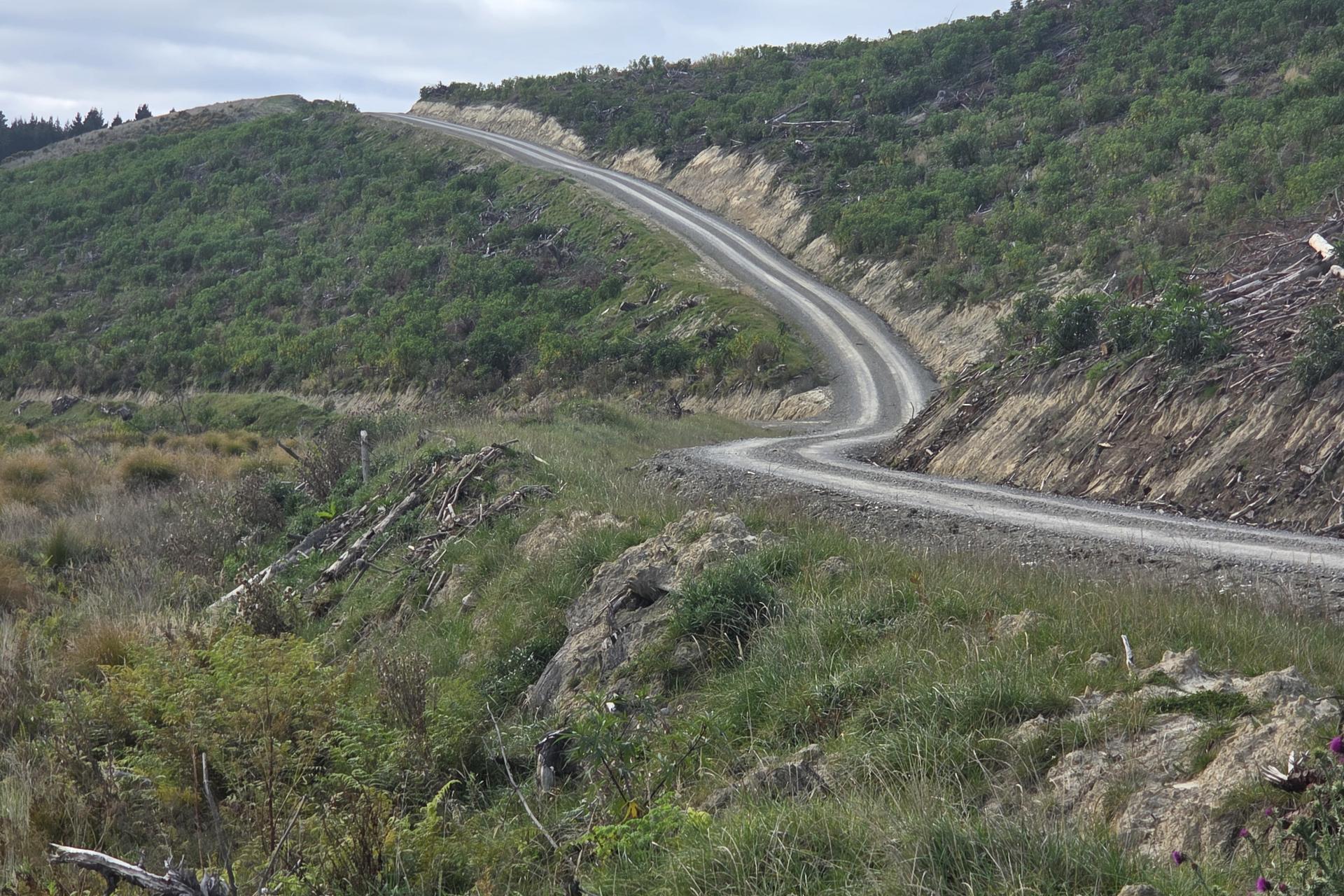 Broad Gully Road, Ikawai
