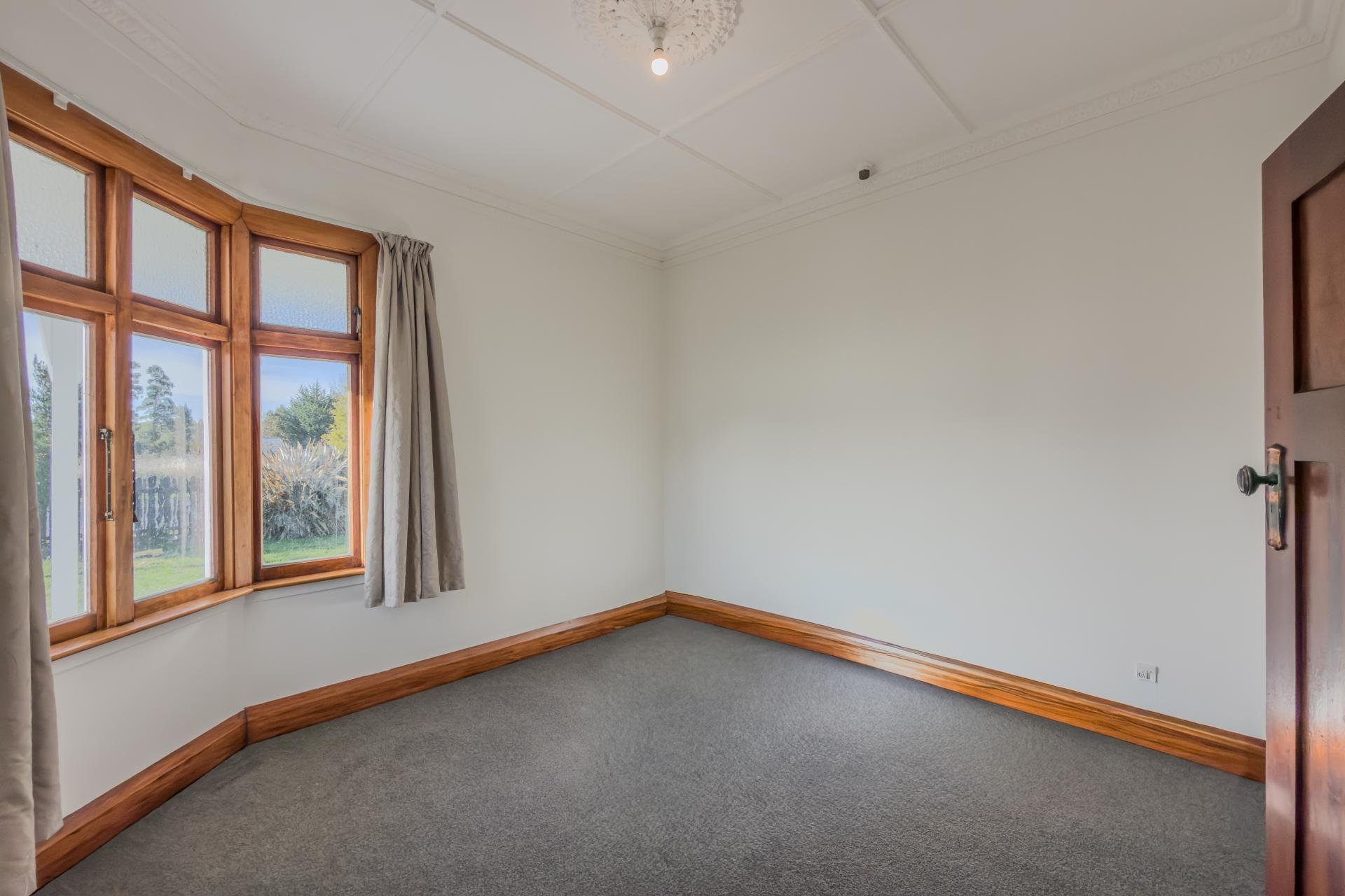 101 Main Street, Wairio