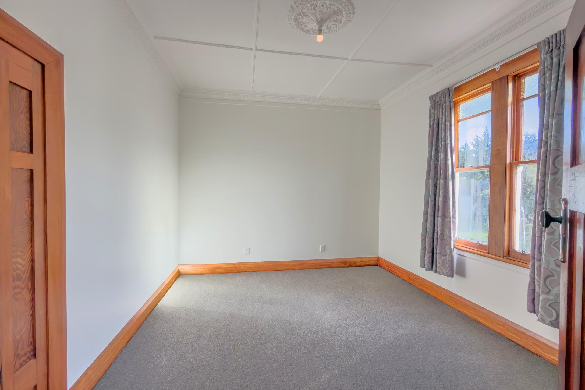 101 Main Street, Wairio