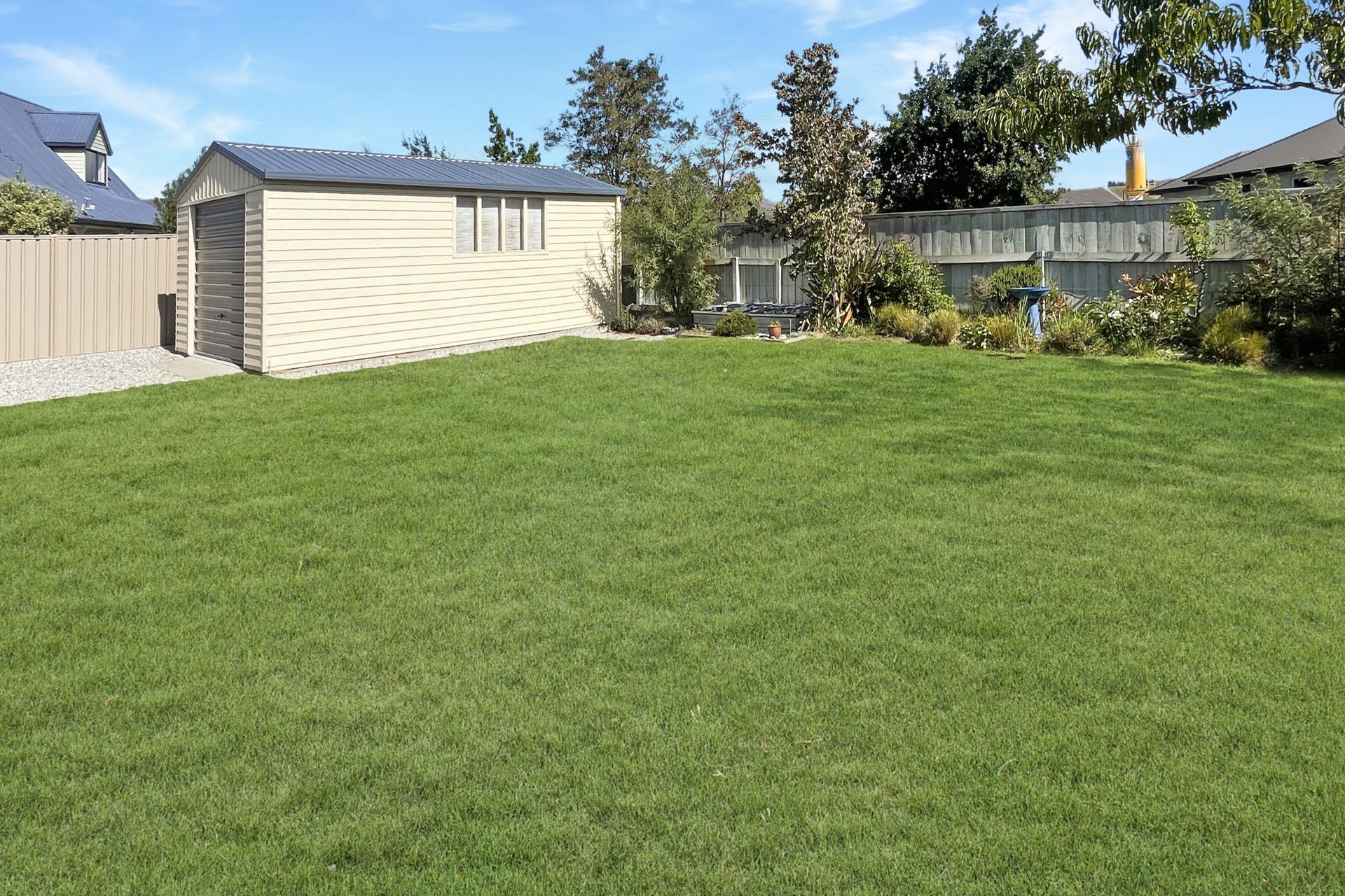 17 Larch Crescent, Alexandra