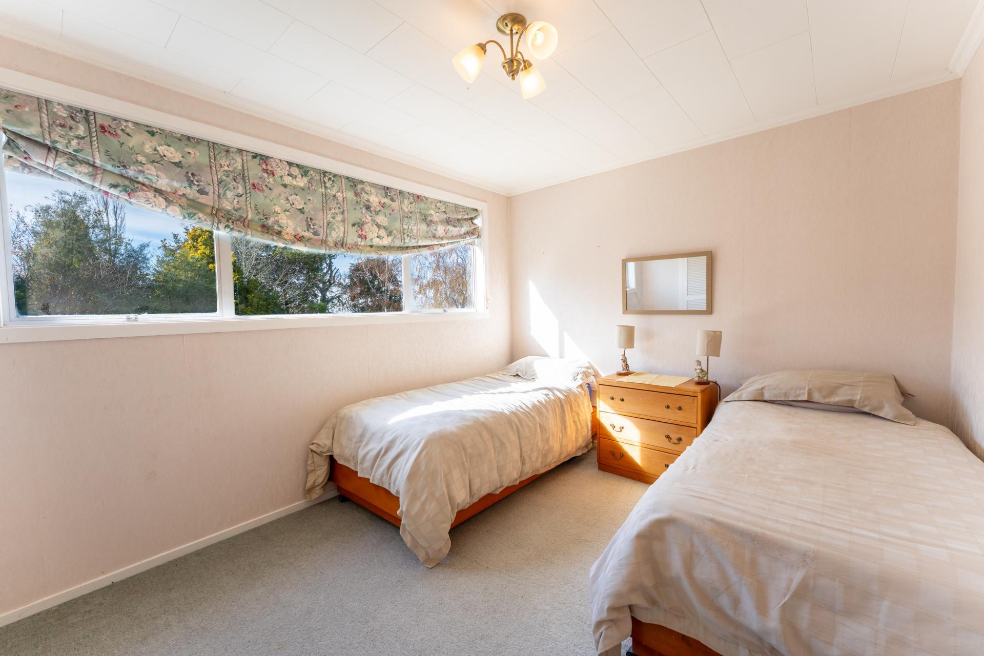 134 Cliffs Road, Claremont