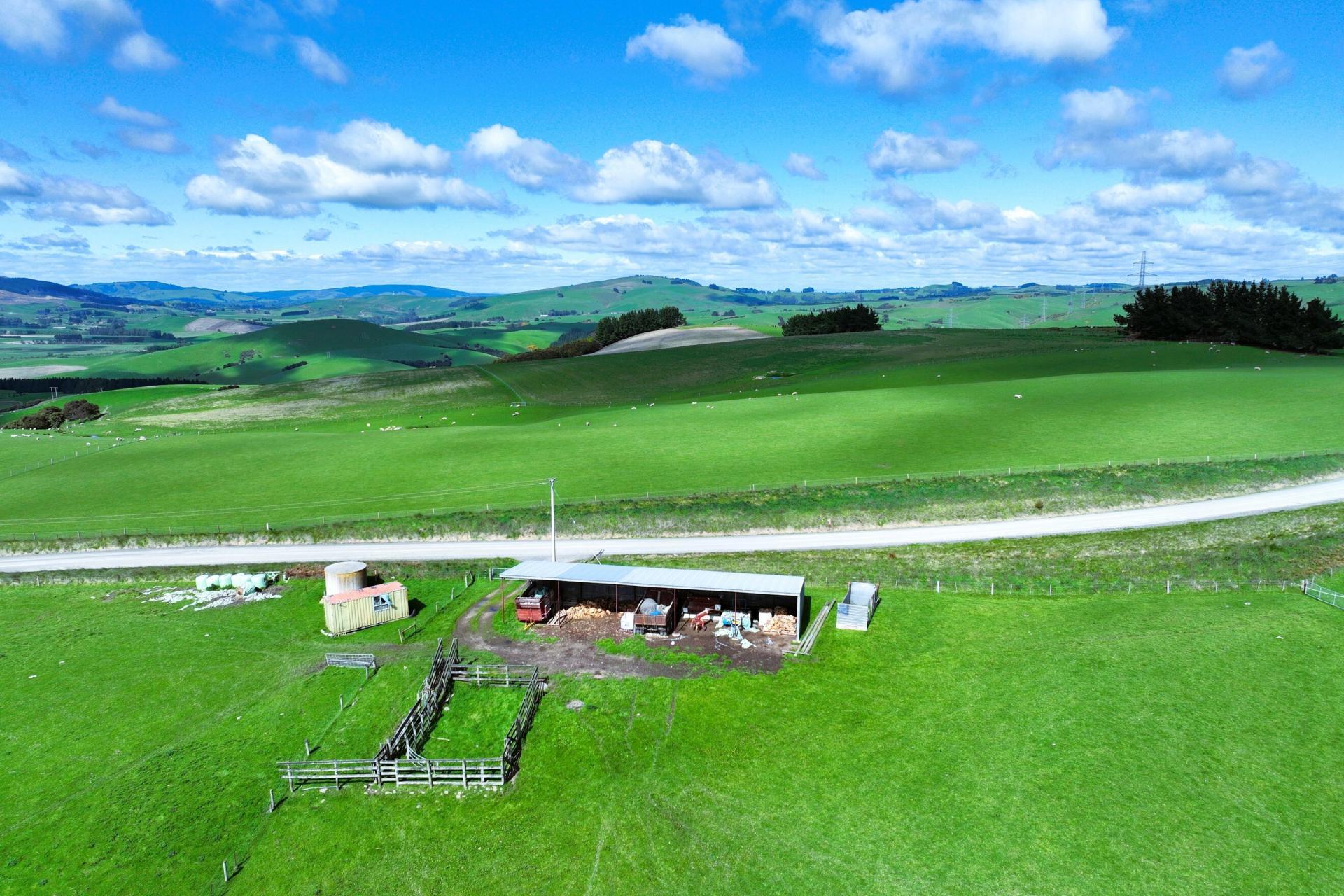 Waihola Hill Road, Clarendon