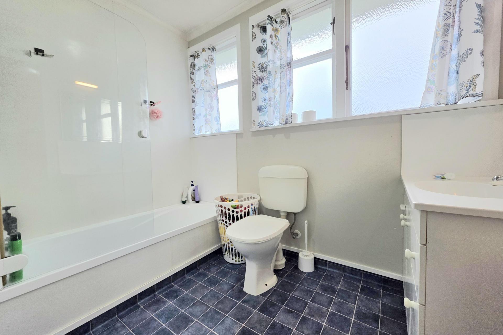 1 Roach Street, Holmes Hill