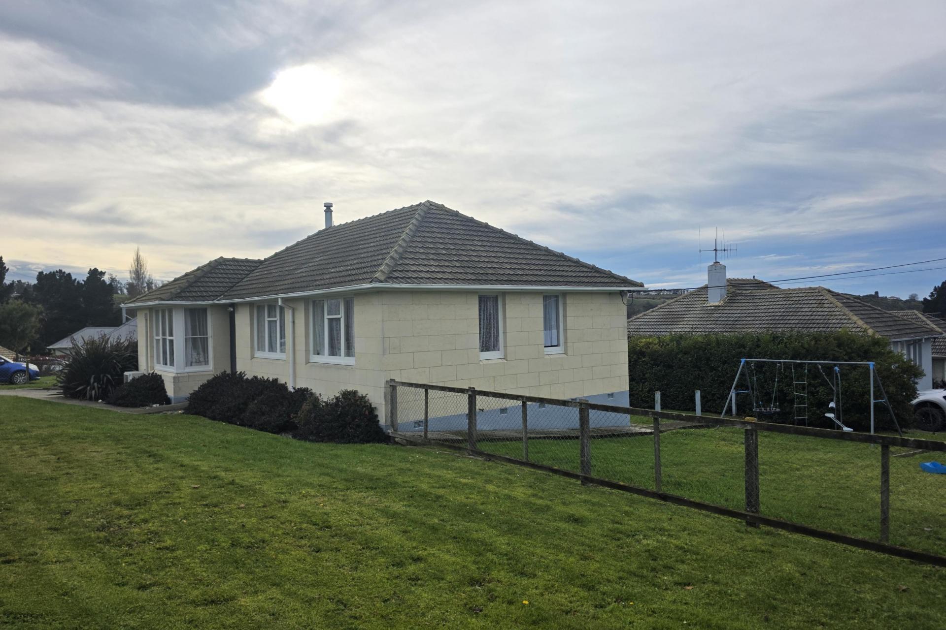 1 Roach Street, Holmes Hill