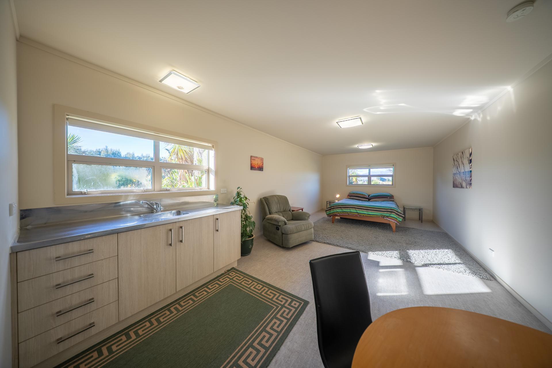 73 Holmwood Road, Manapouri
