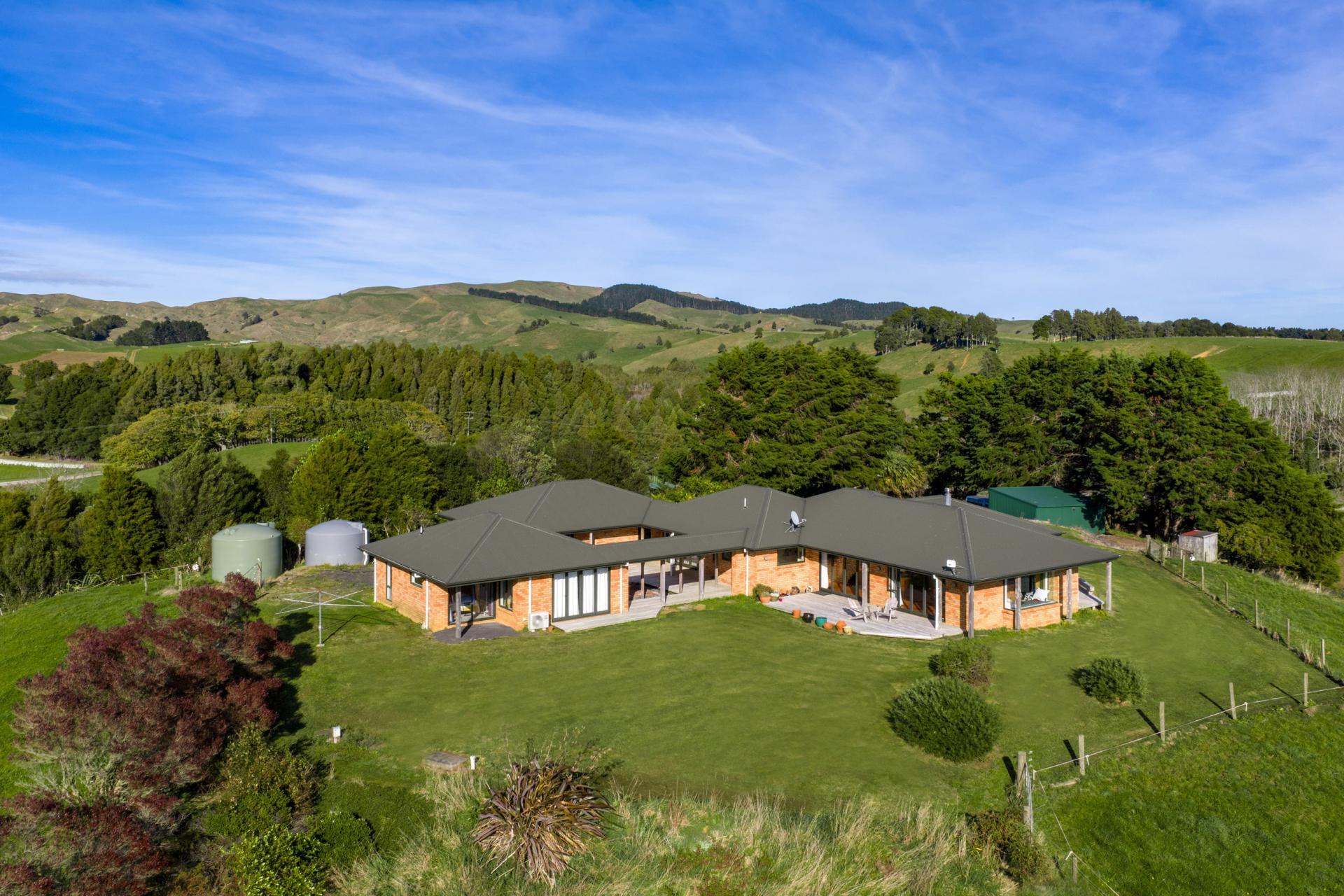 143 Pond Road, Raglan