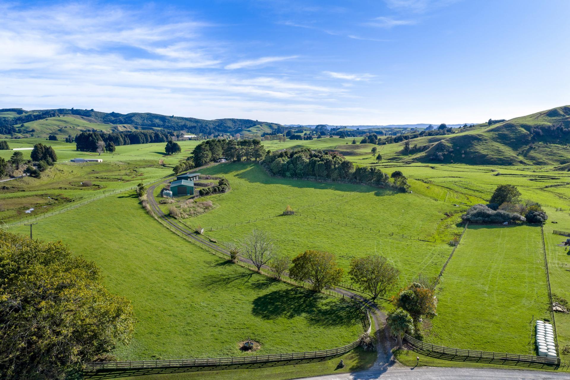 143 Pond Road, Raglan