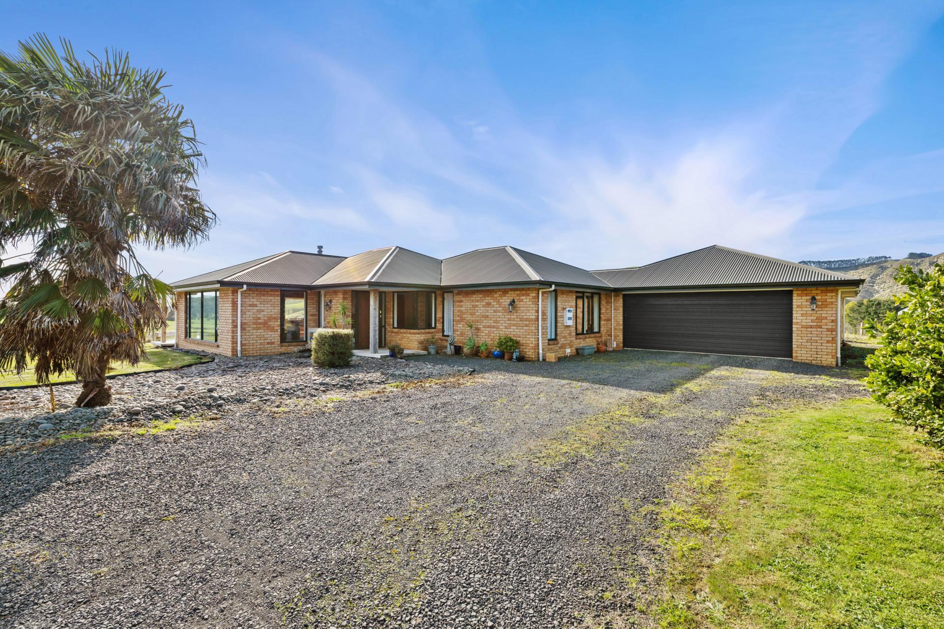 143 Pond Road, Raglan