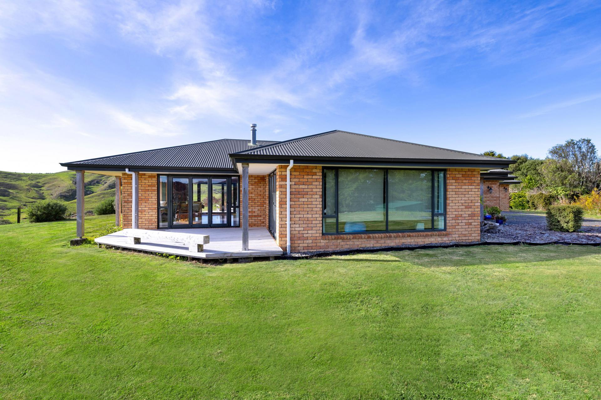 143 Pond Road, Raglan