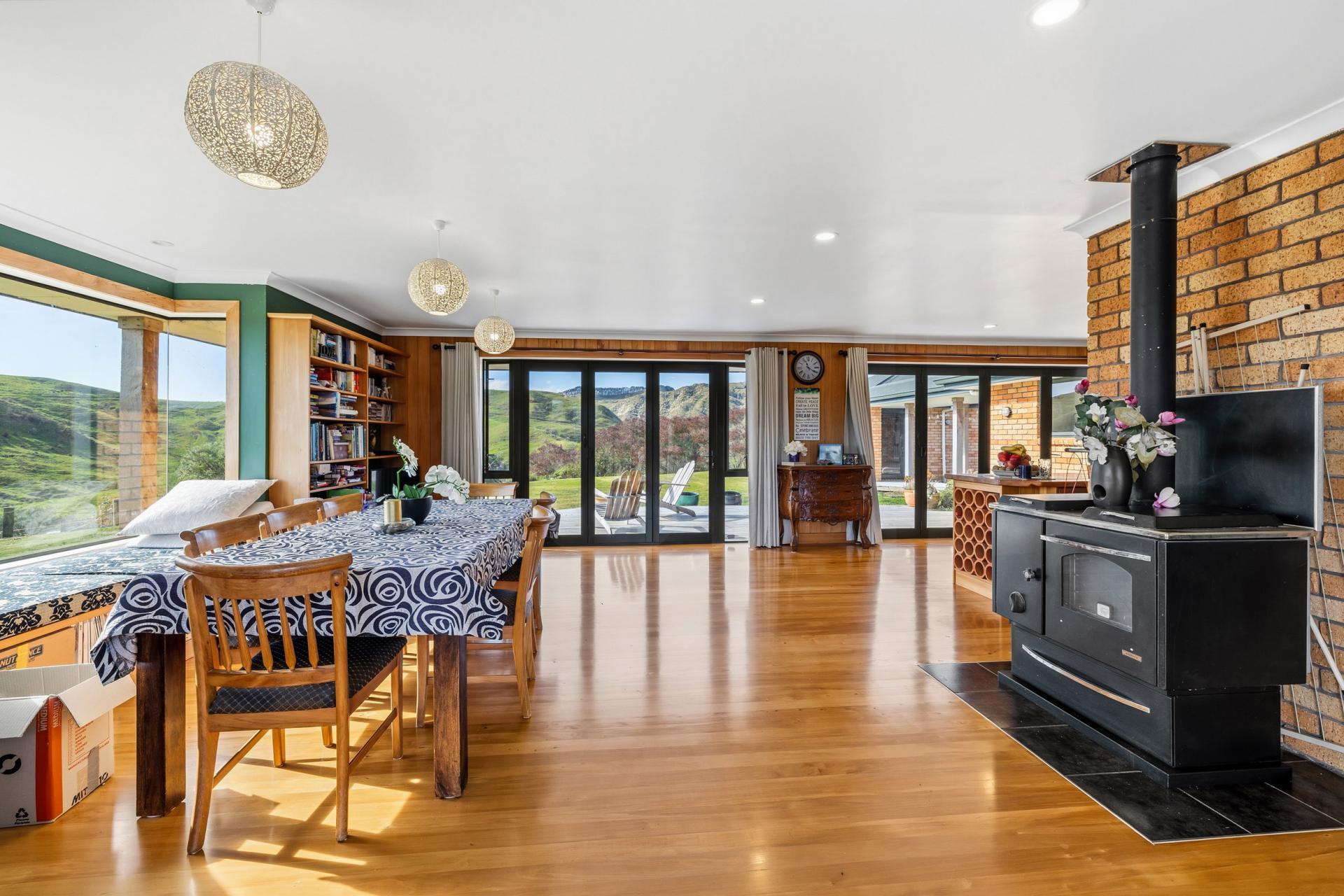 143 Pond Road, Raglan