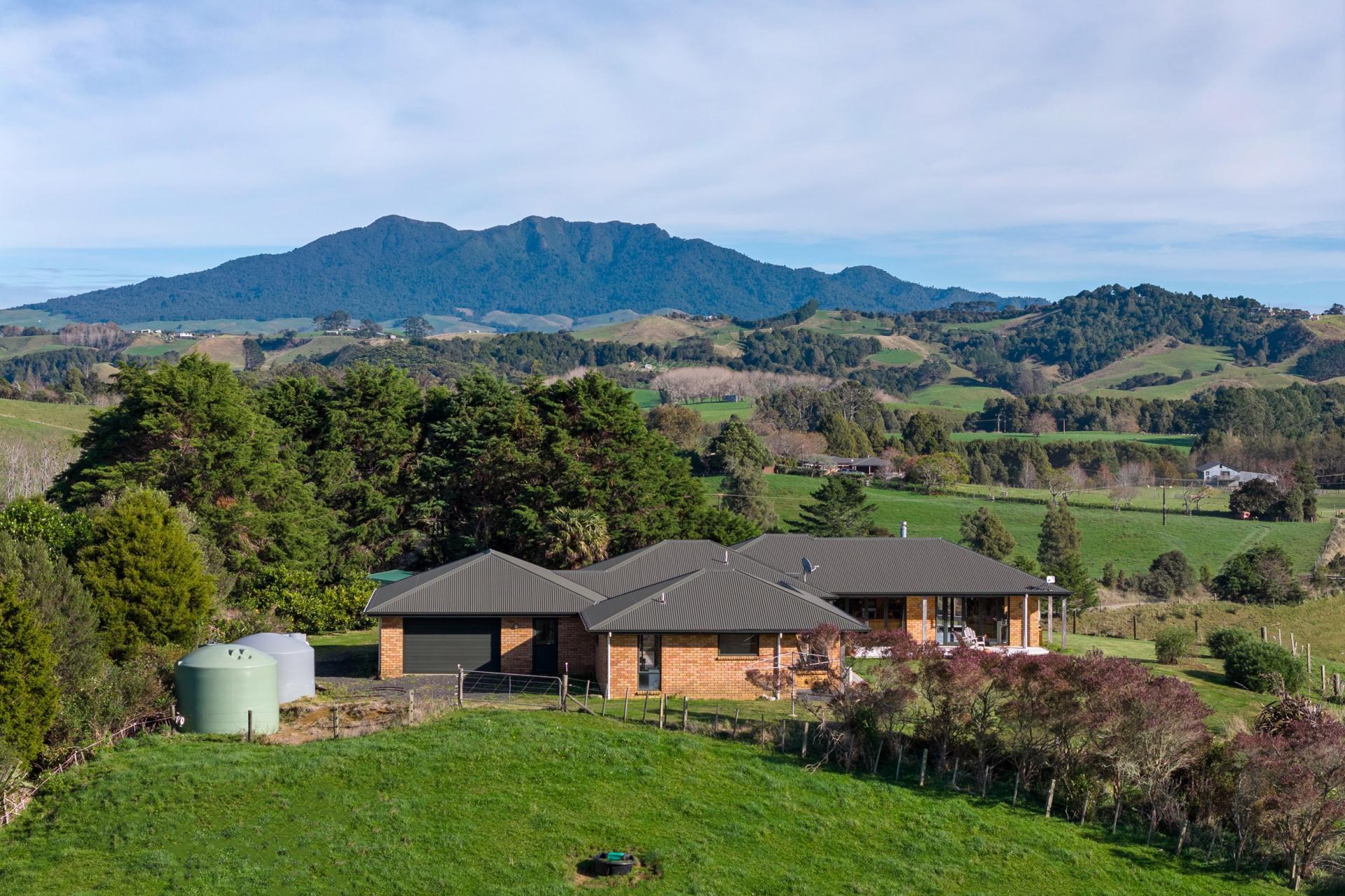 143 Pond Road, Raglan
