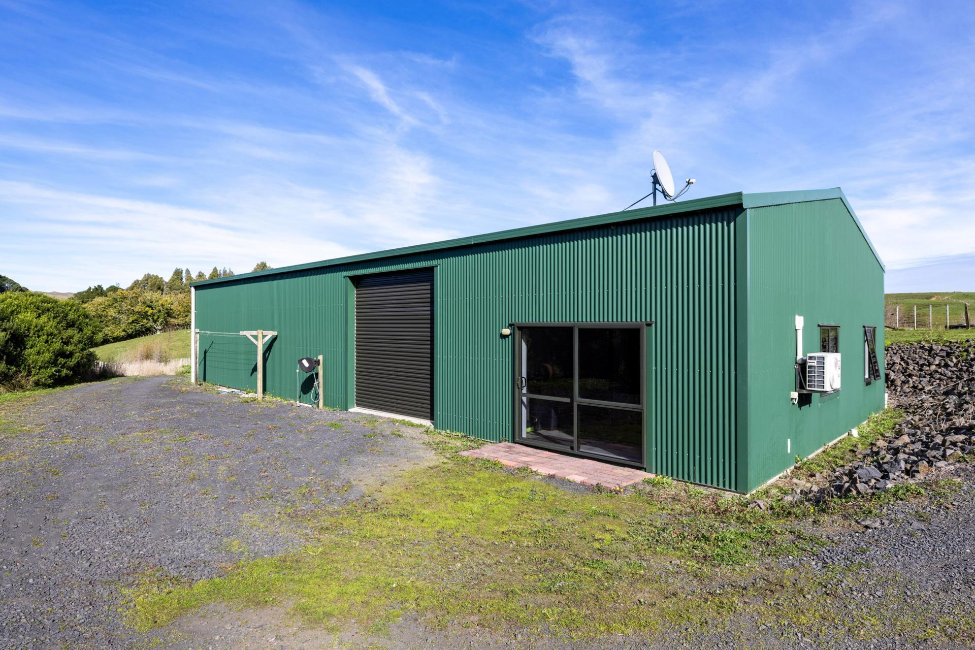 143 Pond Road, Raglan