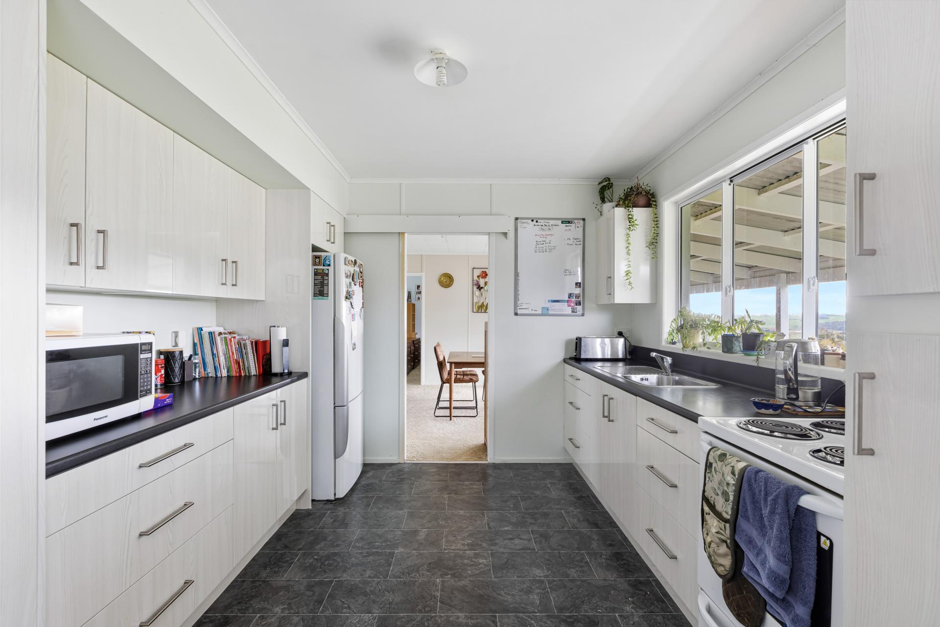 4062 Kaipara Coast Highway, Tauhoa