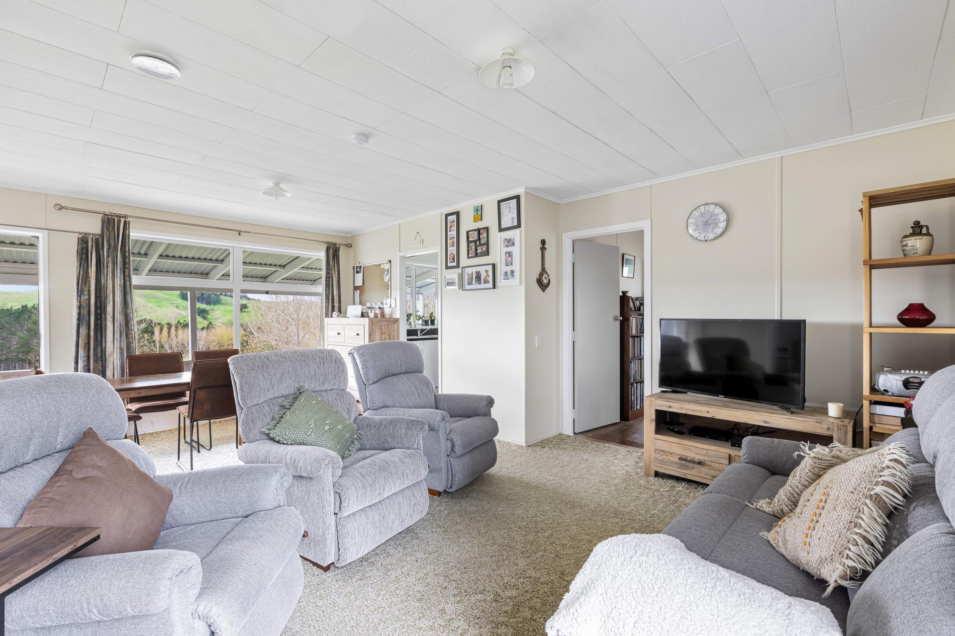 4062 Kaipara Coast Highway, Tauhoa