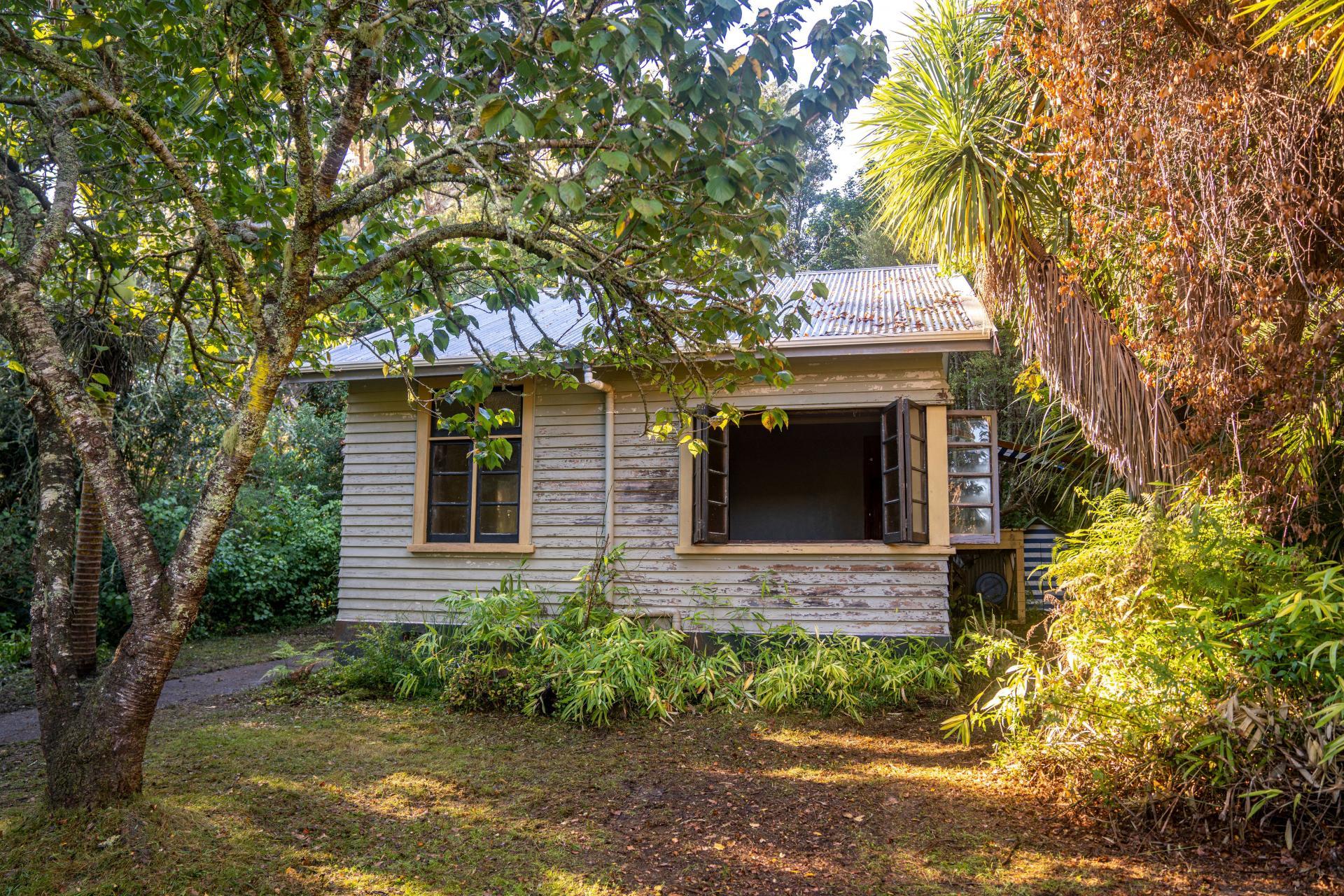 12 Glendining Road, Waihua