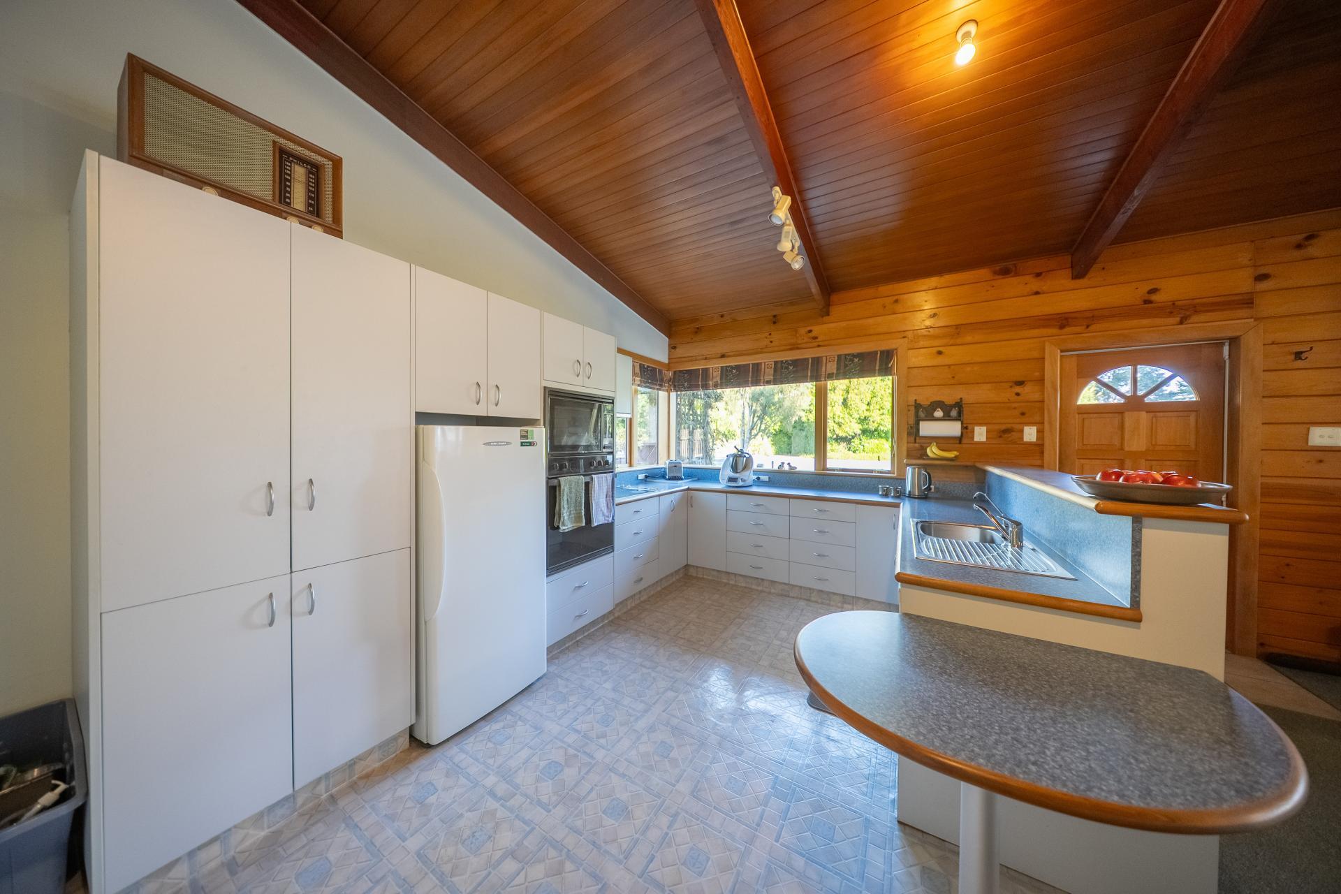 14 Lakefront Drive, Te Anau