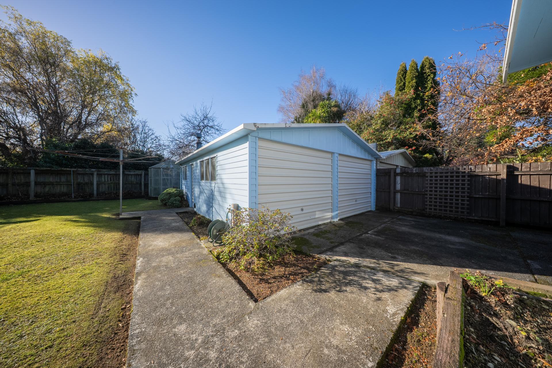 14 Lakefront Drive, Te Anau