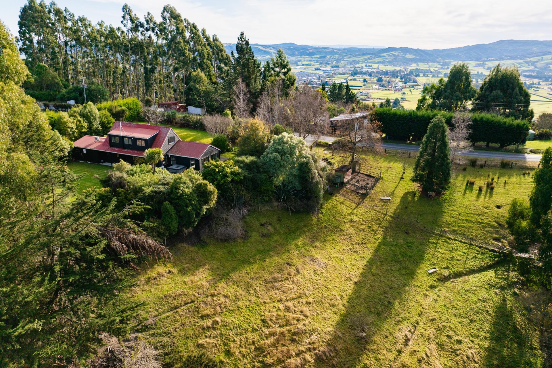 222 Chain Hills Road, Chain Hills