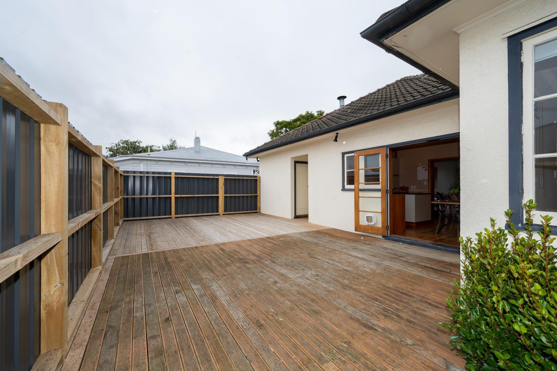 819 Francis Hicks Avenue, Raureka
