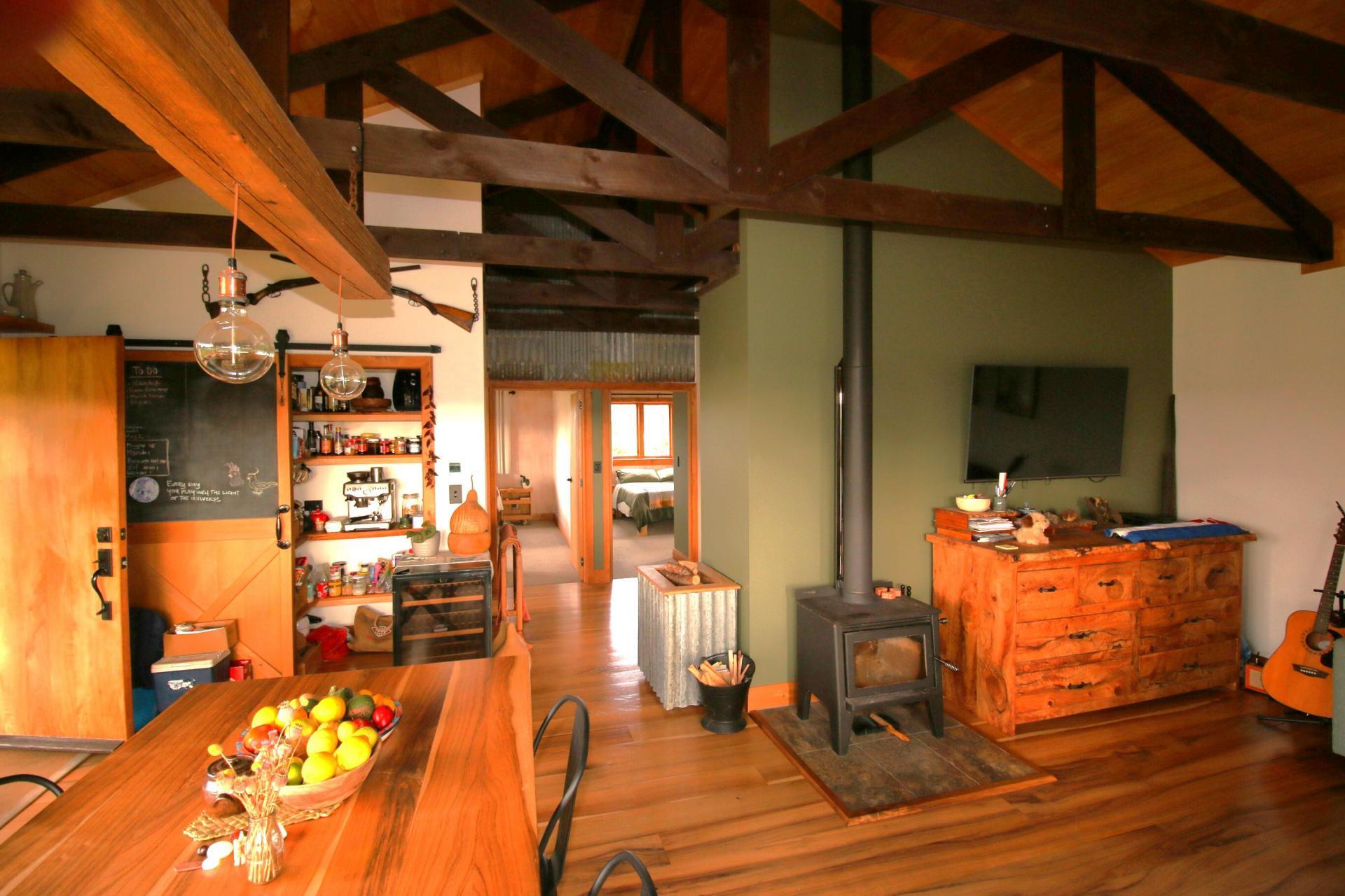 801 State Highway 10, Oromahoe