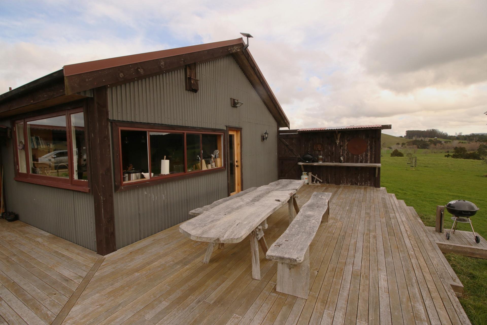 801 State Highway 10, Oromahoe