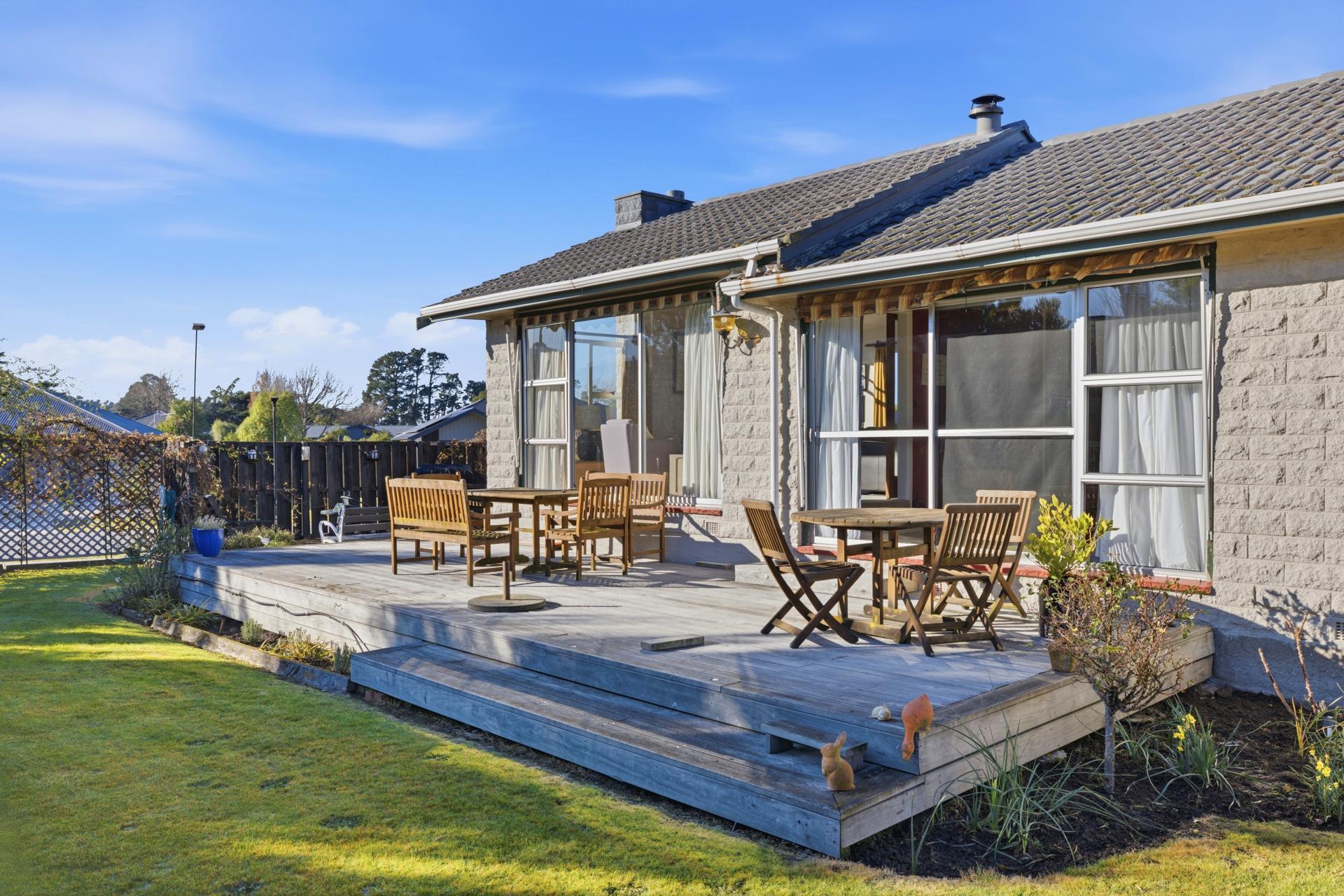 8 Foster Place, Amberley