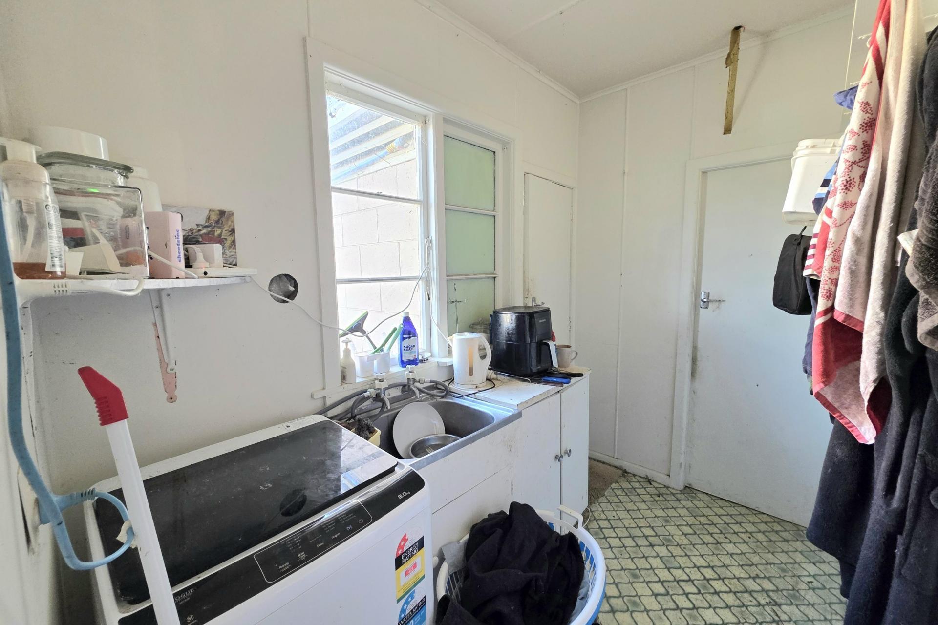 253 Homestead Road, Weston