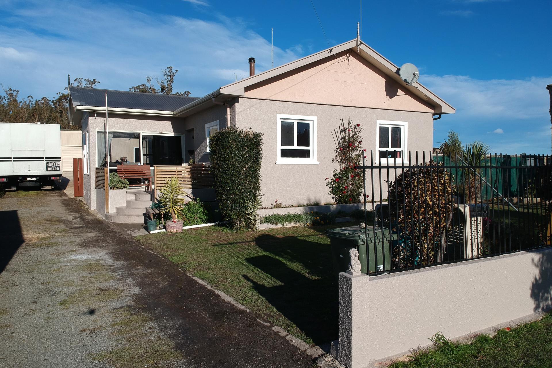 253 Homestead Road, Weston